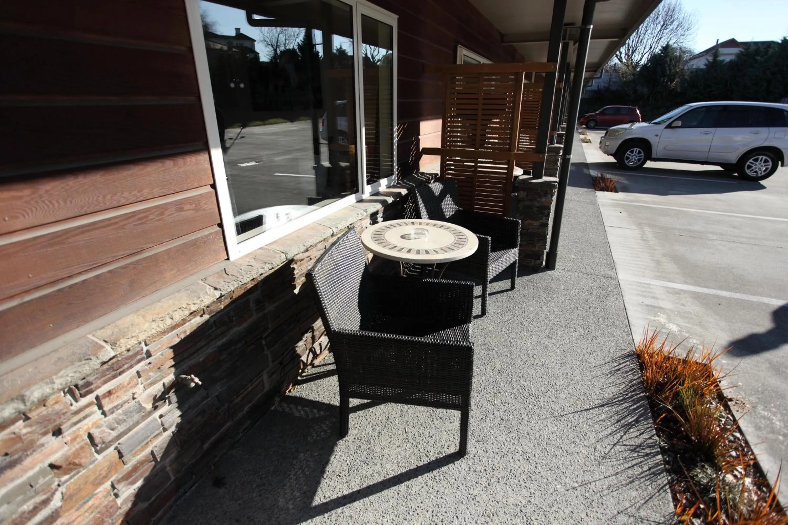 Patio in Aspen on King