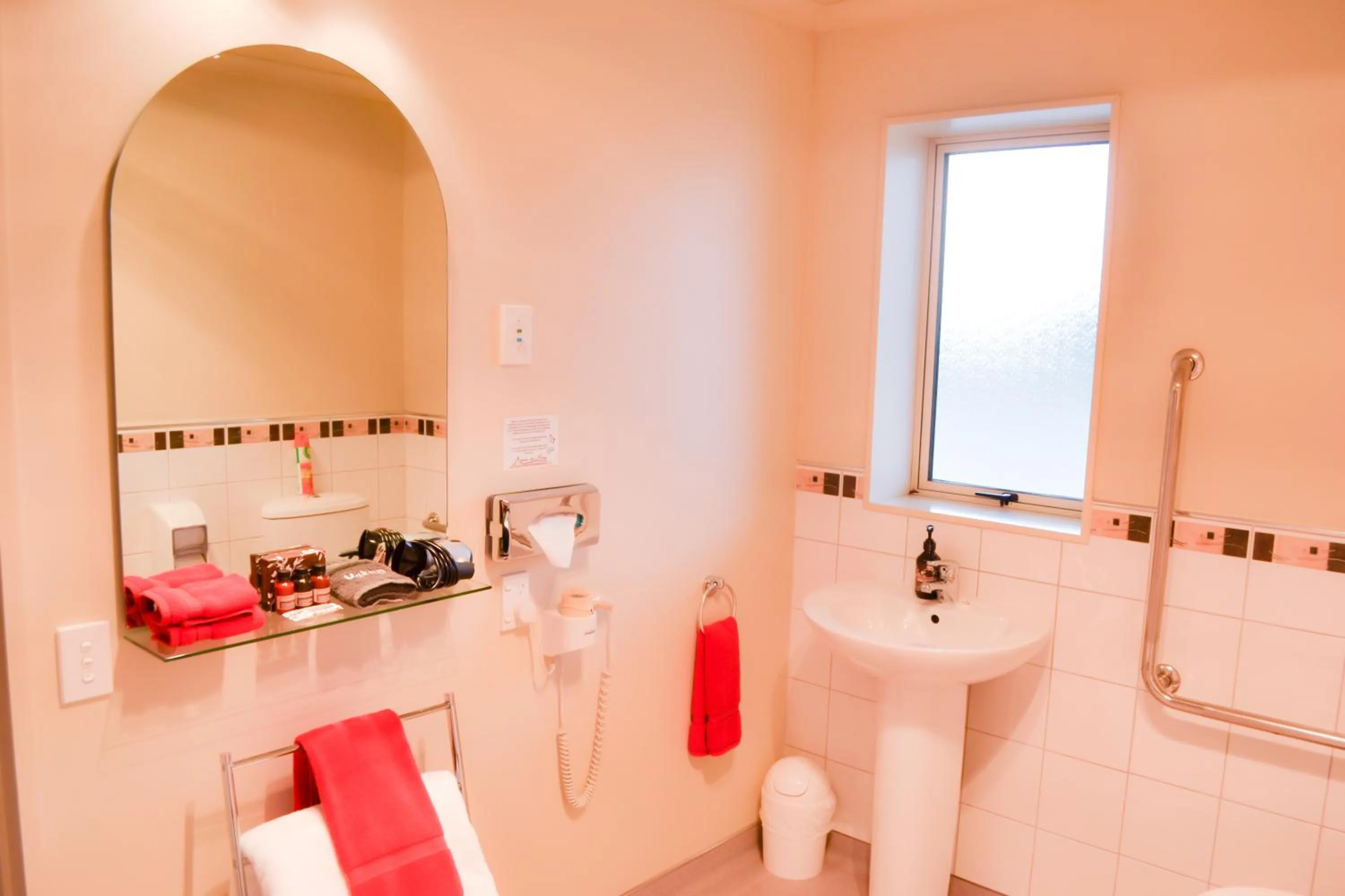 Bathroom in Aspen on King