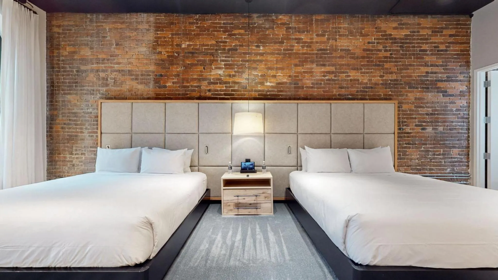 Bed in Studio 154 Hotel