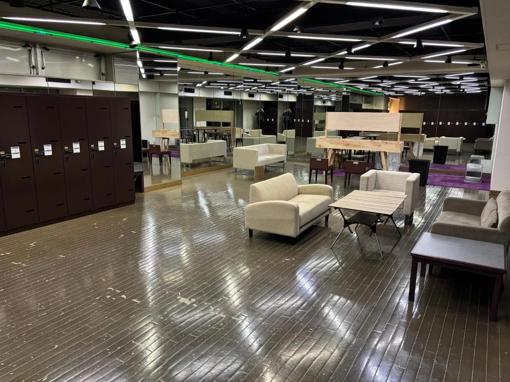 locker in Court Hotel Asahikawa