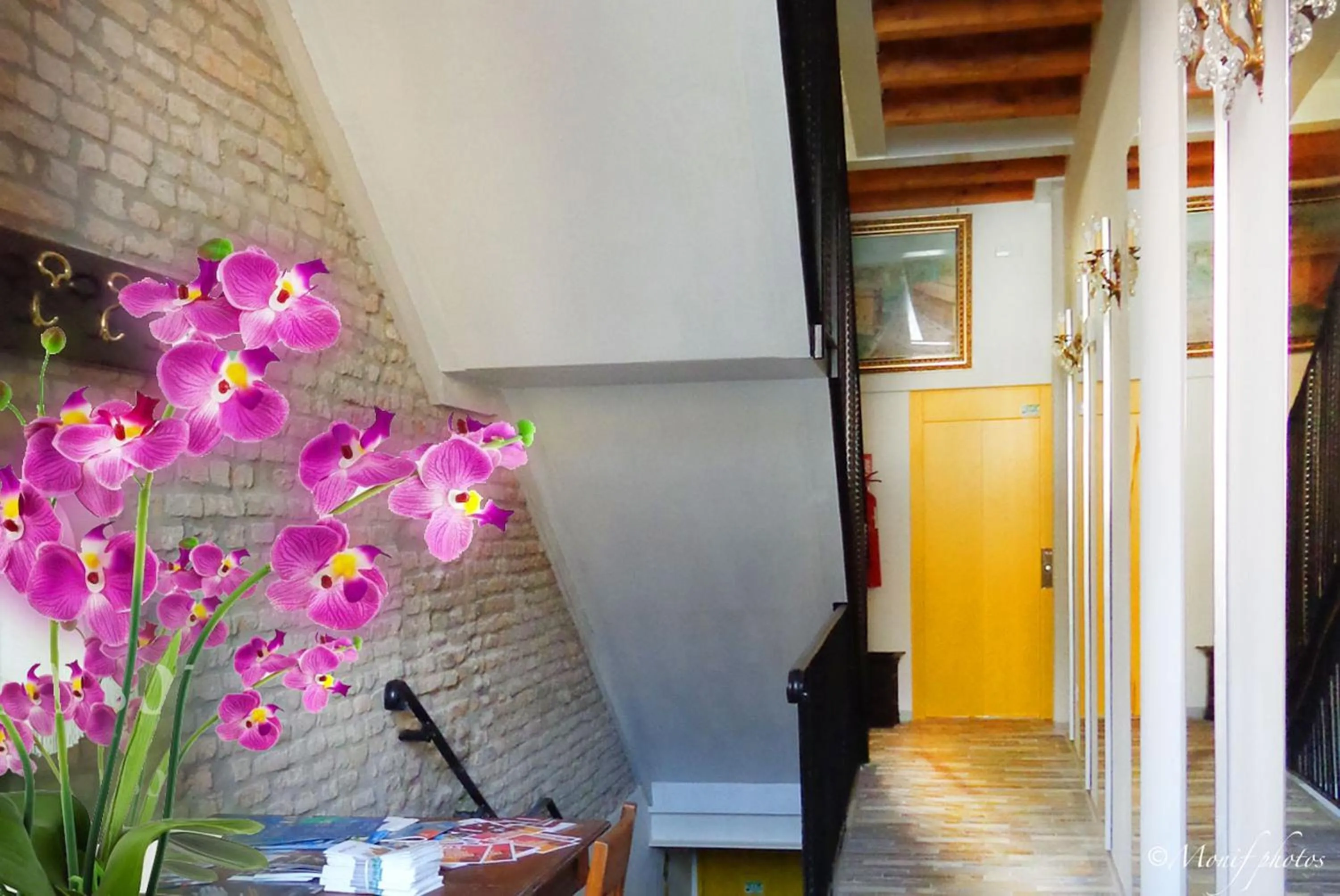 Decorative detail in Alloggi al Verdi