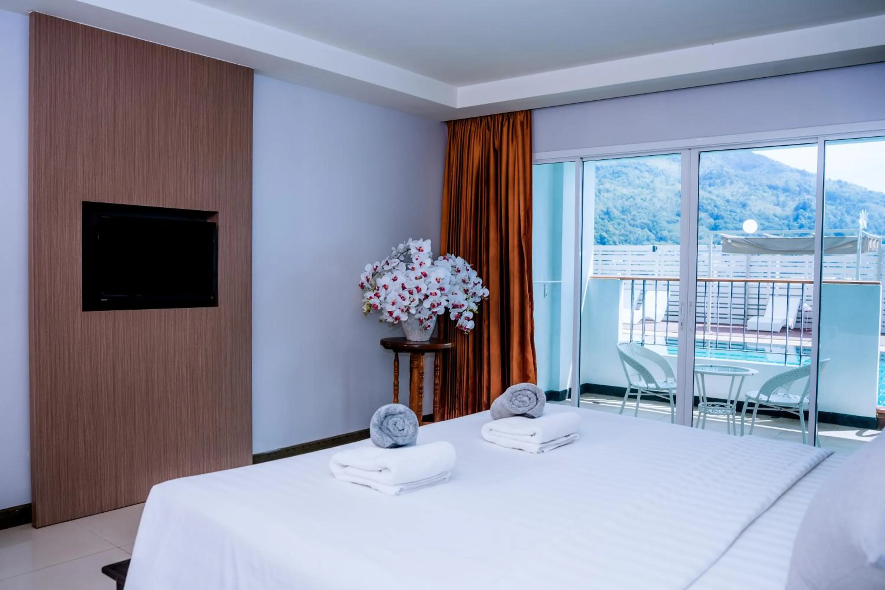 Bed in Casa Del M Patong Phuket - Newly Renovated