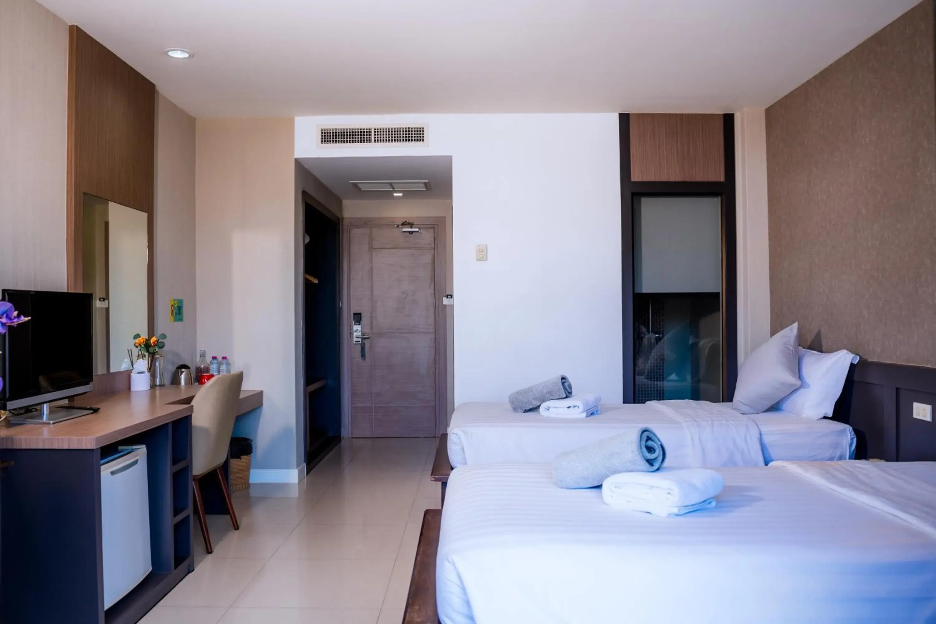 Superior Double or Twin Room with Sea View in Casa Del M Patong Phuket - Newly Renovated Superior Double or Twin Room with Sea View in Casa Del M Patong Phuket - Newly Renovated