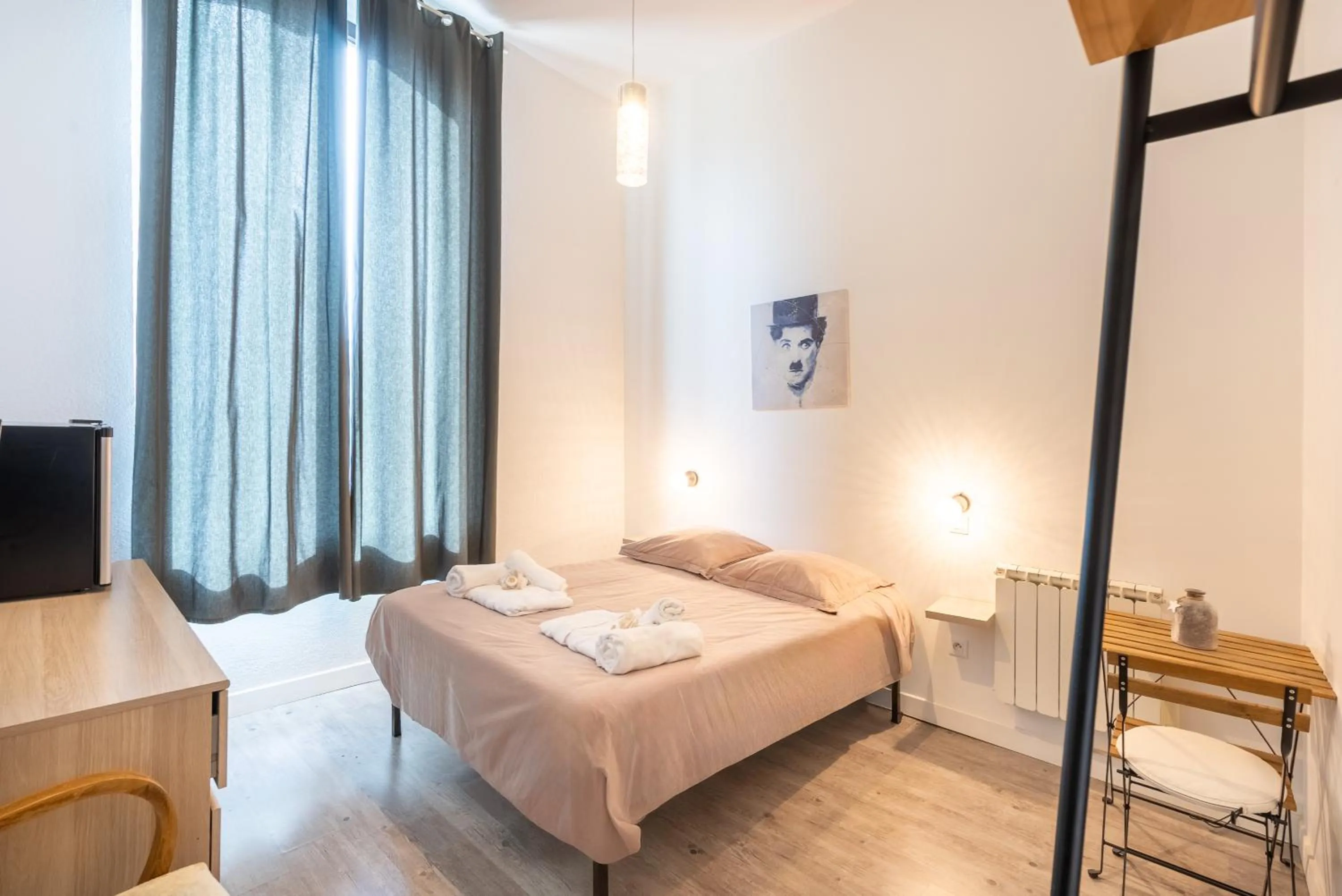 Bed in Château Fourclins Domaine privatif 15 personnes Parc & Bassin naturel Proche Toulouse