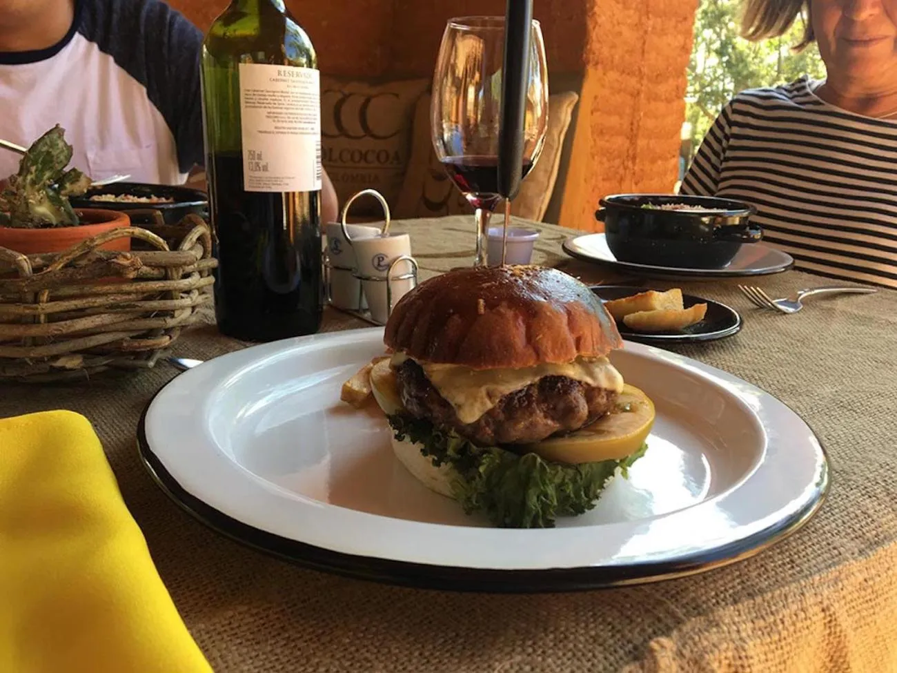 Restaurant/places to eat in Nativo Glamping