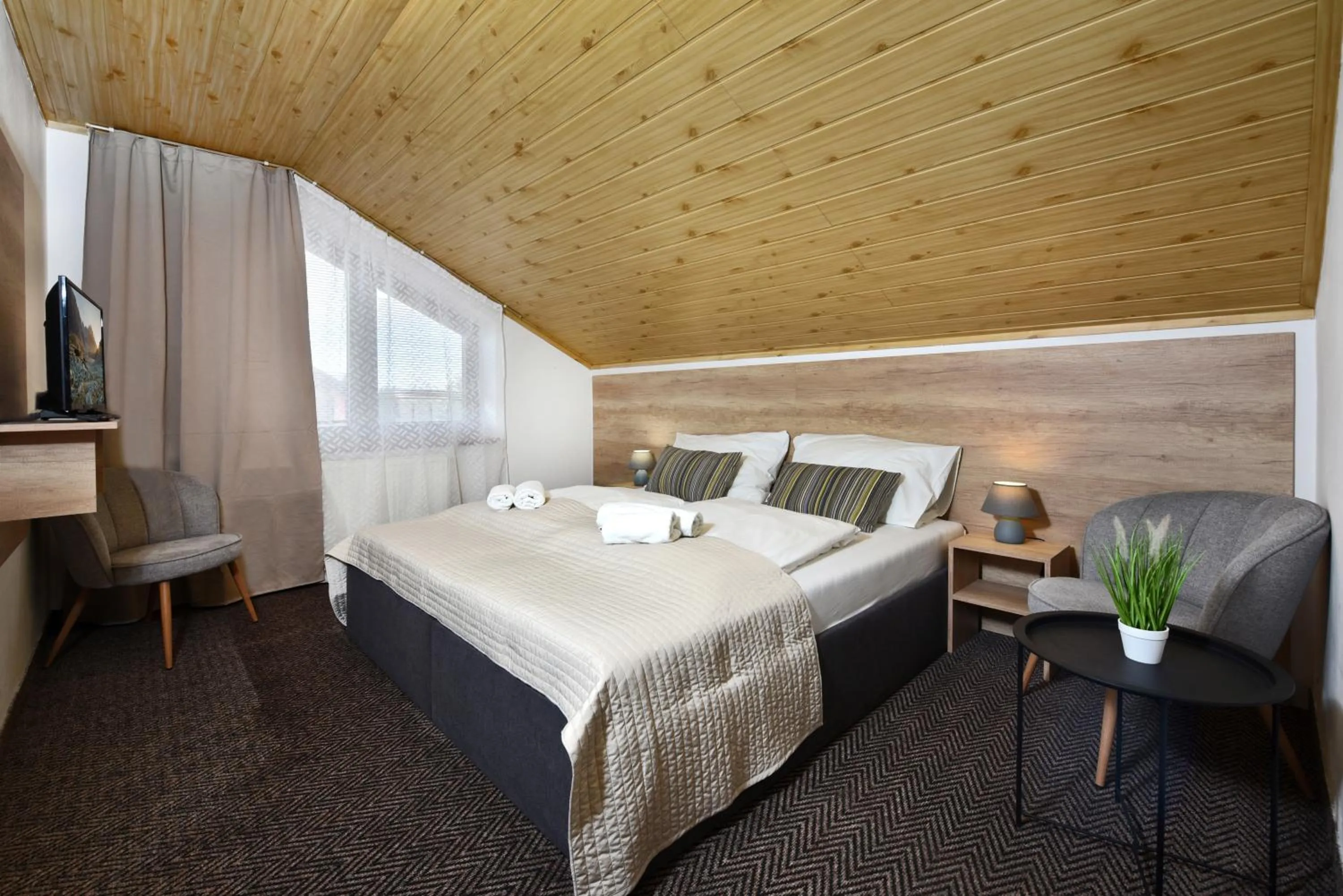 Photo of the whole room, Bed in Vila Martina