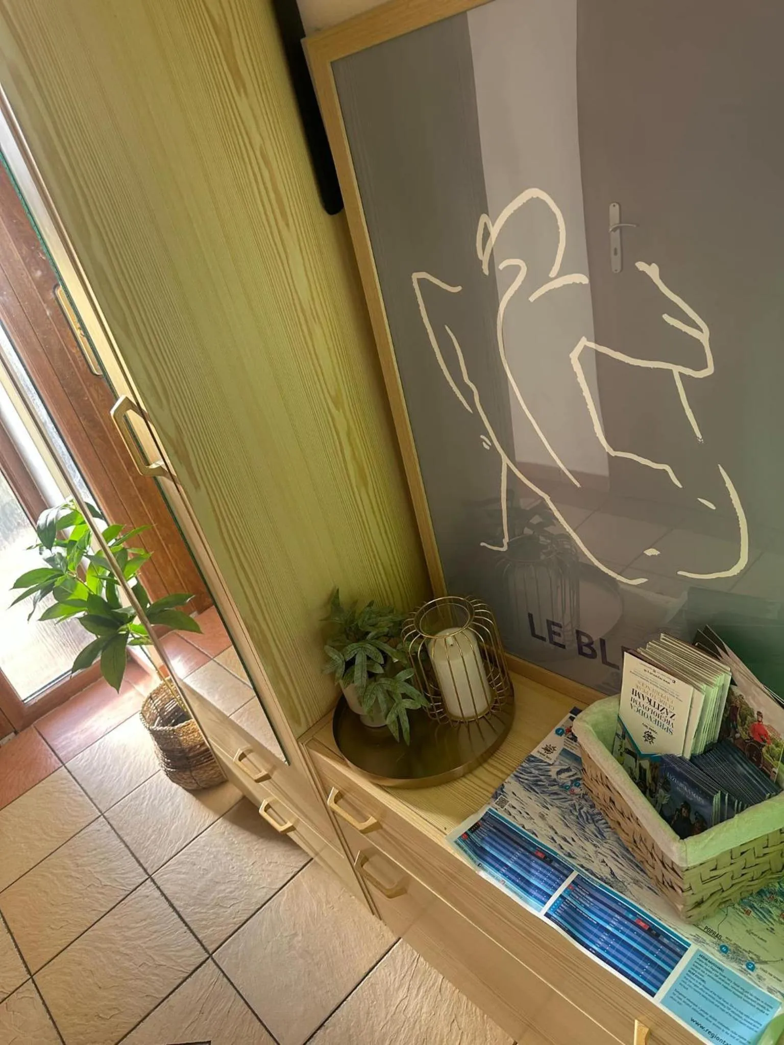 Facade/entrance in Vila Martina