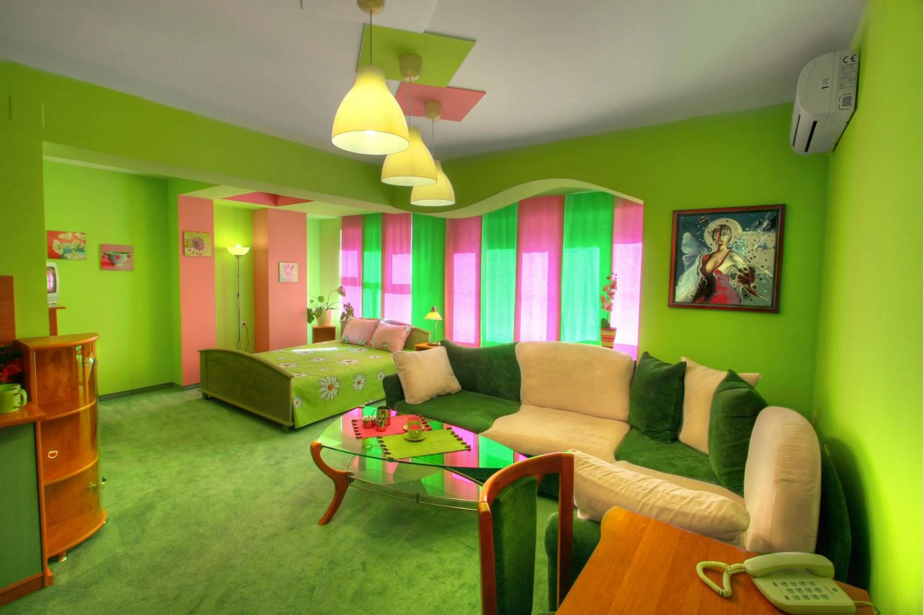 Photo of the whole room, Bed in Family Hotel Mania