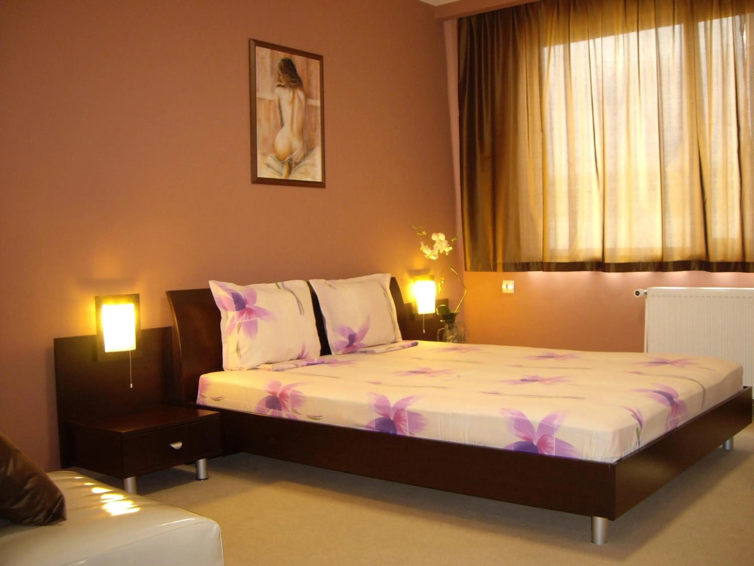 Photo of the whole room, Bed in Family Hotel Mania