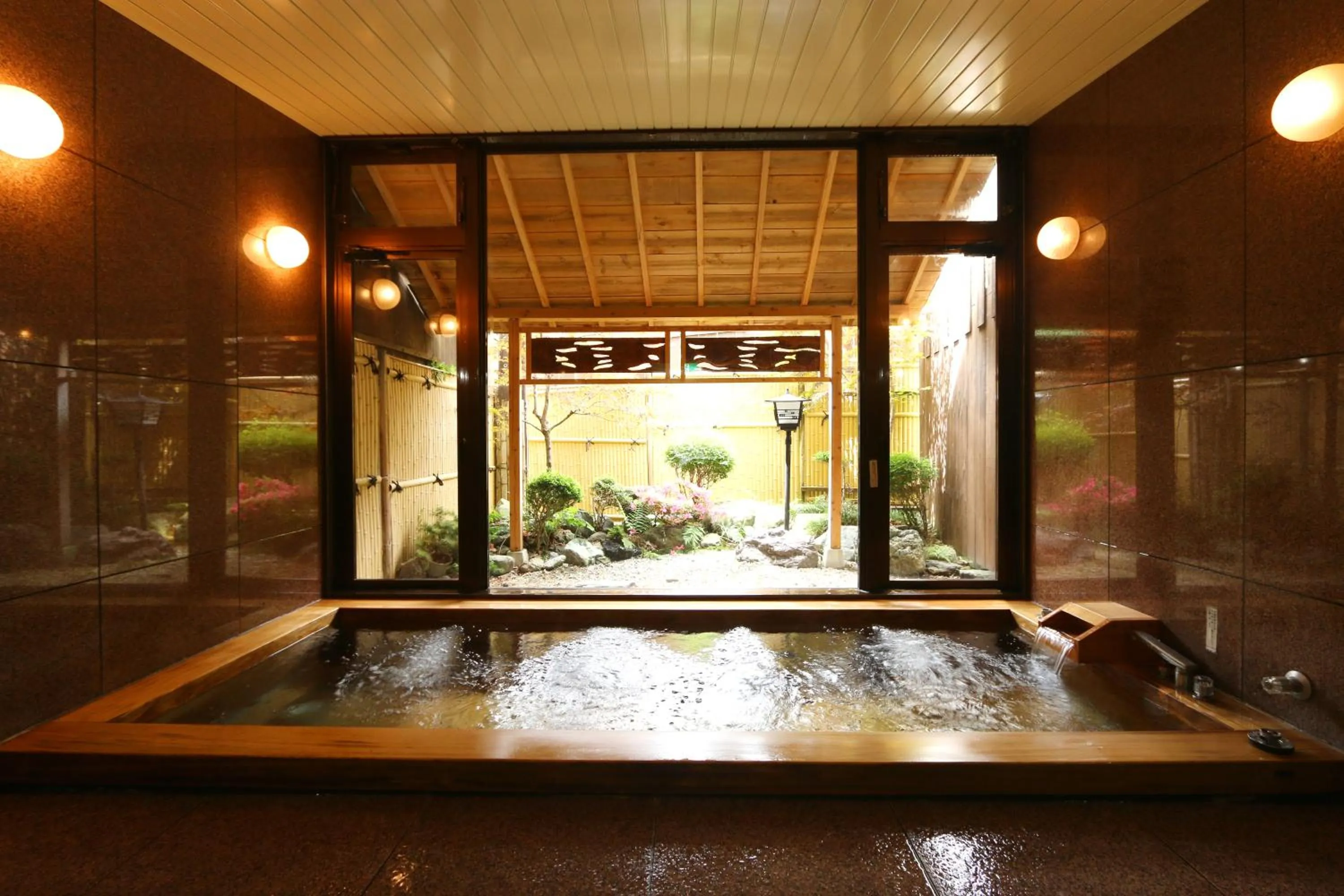 Public Bath in Shoji Mount Hotel