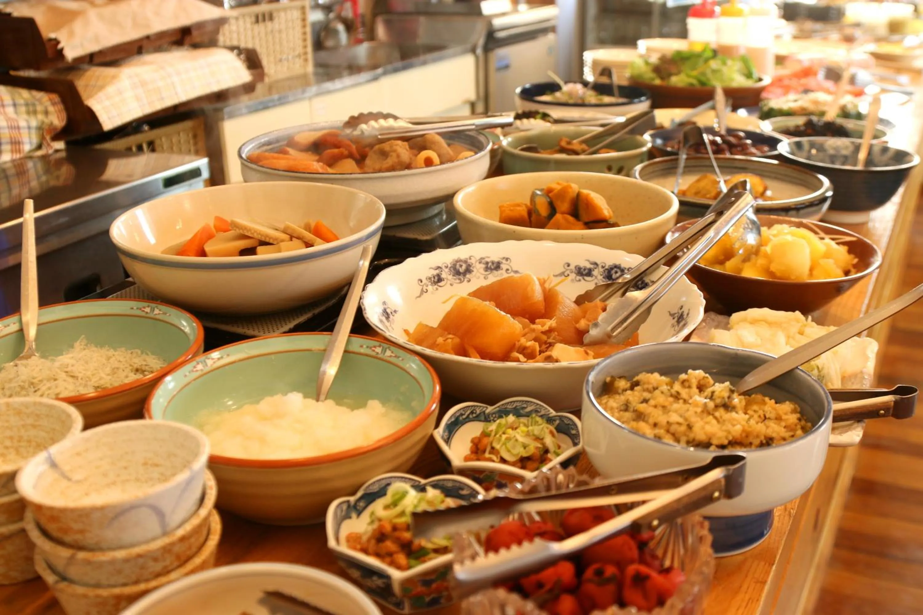 Food and drinks in Shoji Mount Hotel