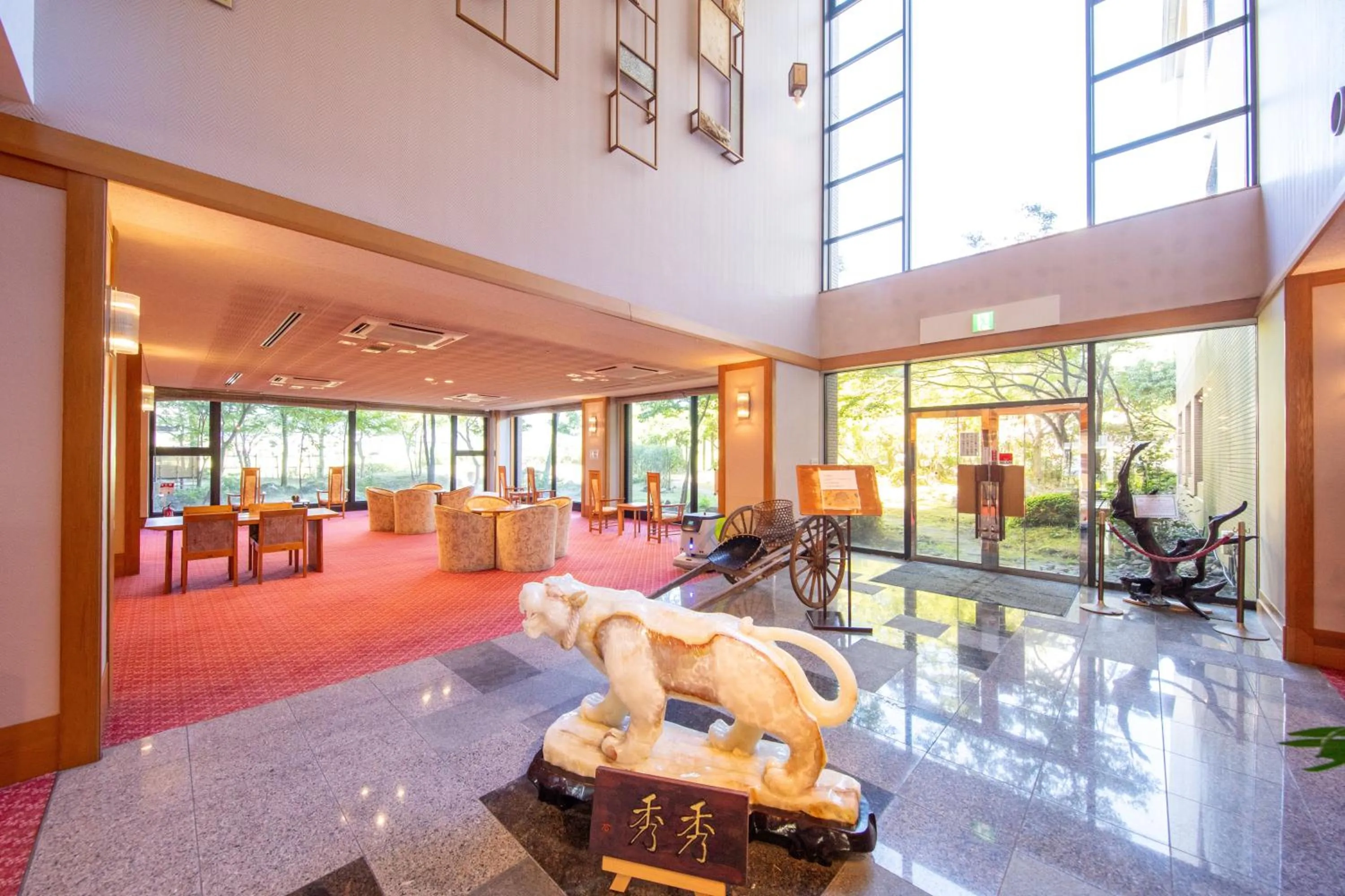 Lobby or reception in Yufuin Hotel Shuhokan