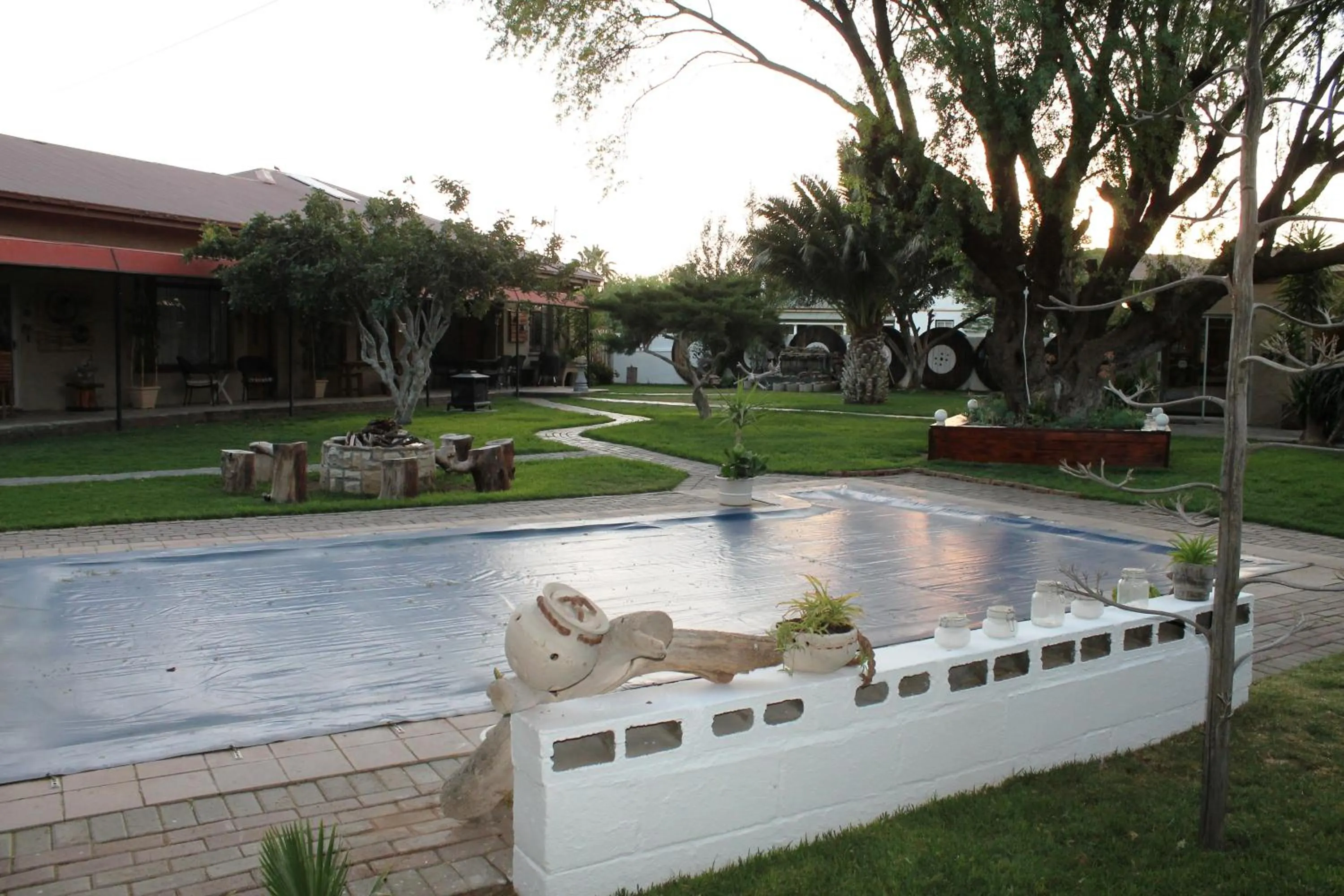 Swimming pool in Potties Guesthouse