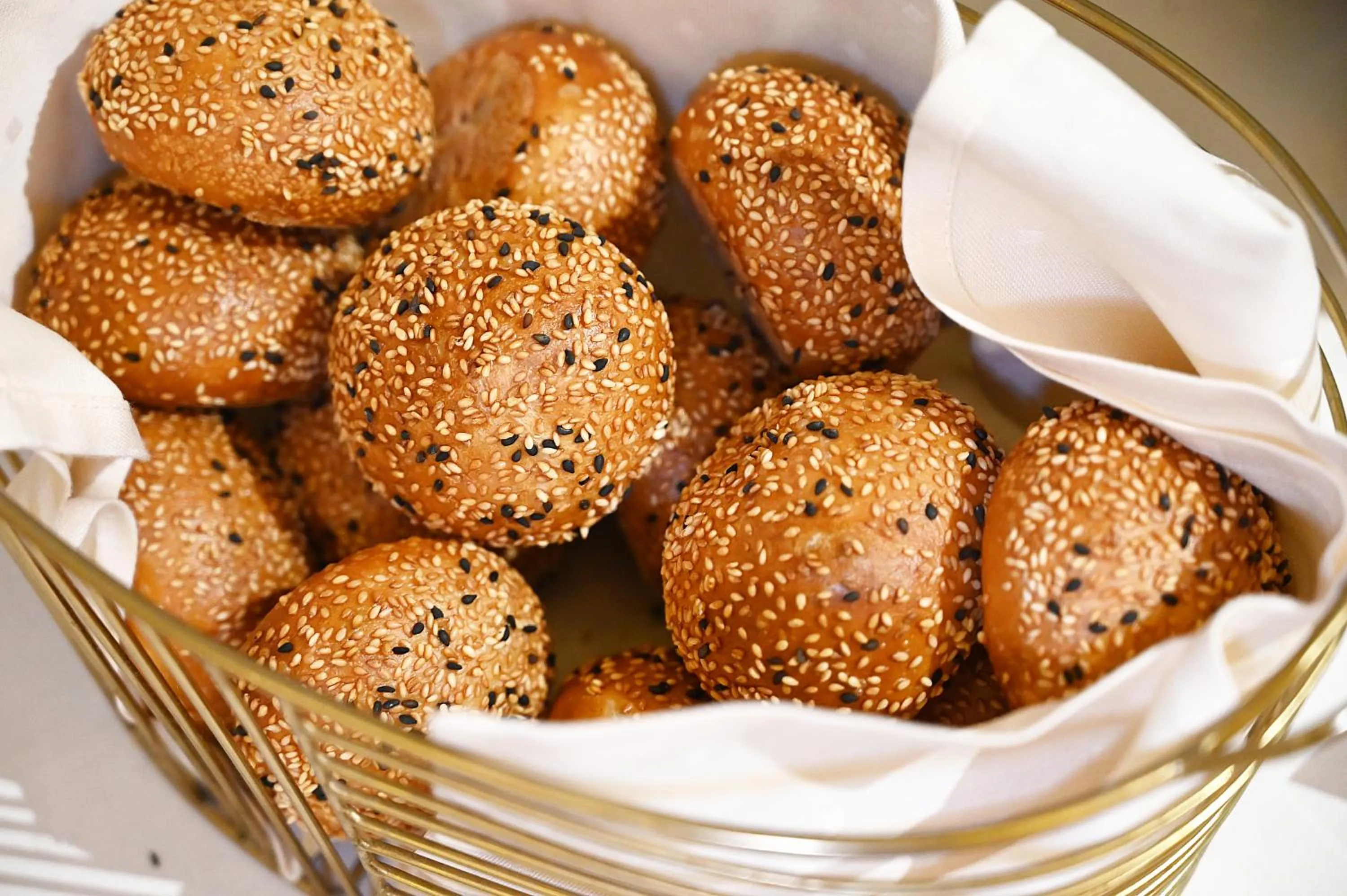 Restaurant/places to eat in Nadiya Hotel