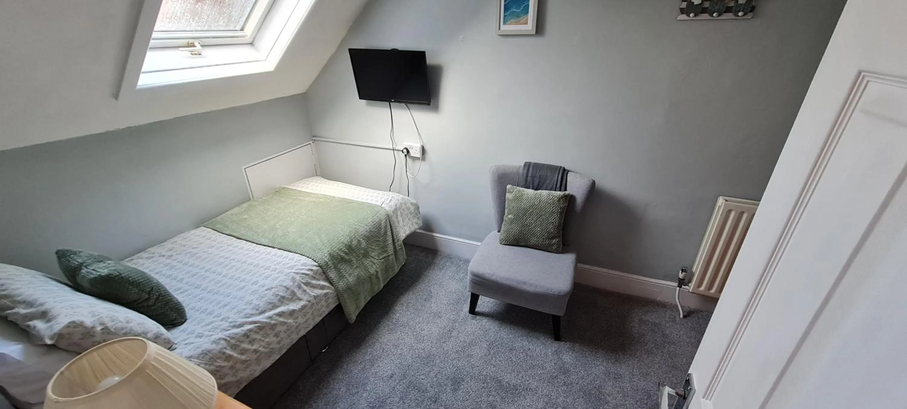 Bed in The Pendennis Guest House