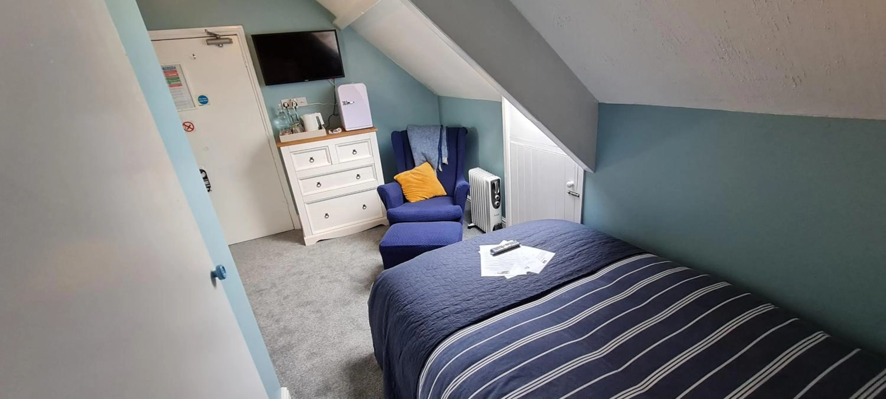 Bed in The Pendennis Guest House