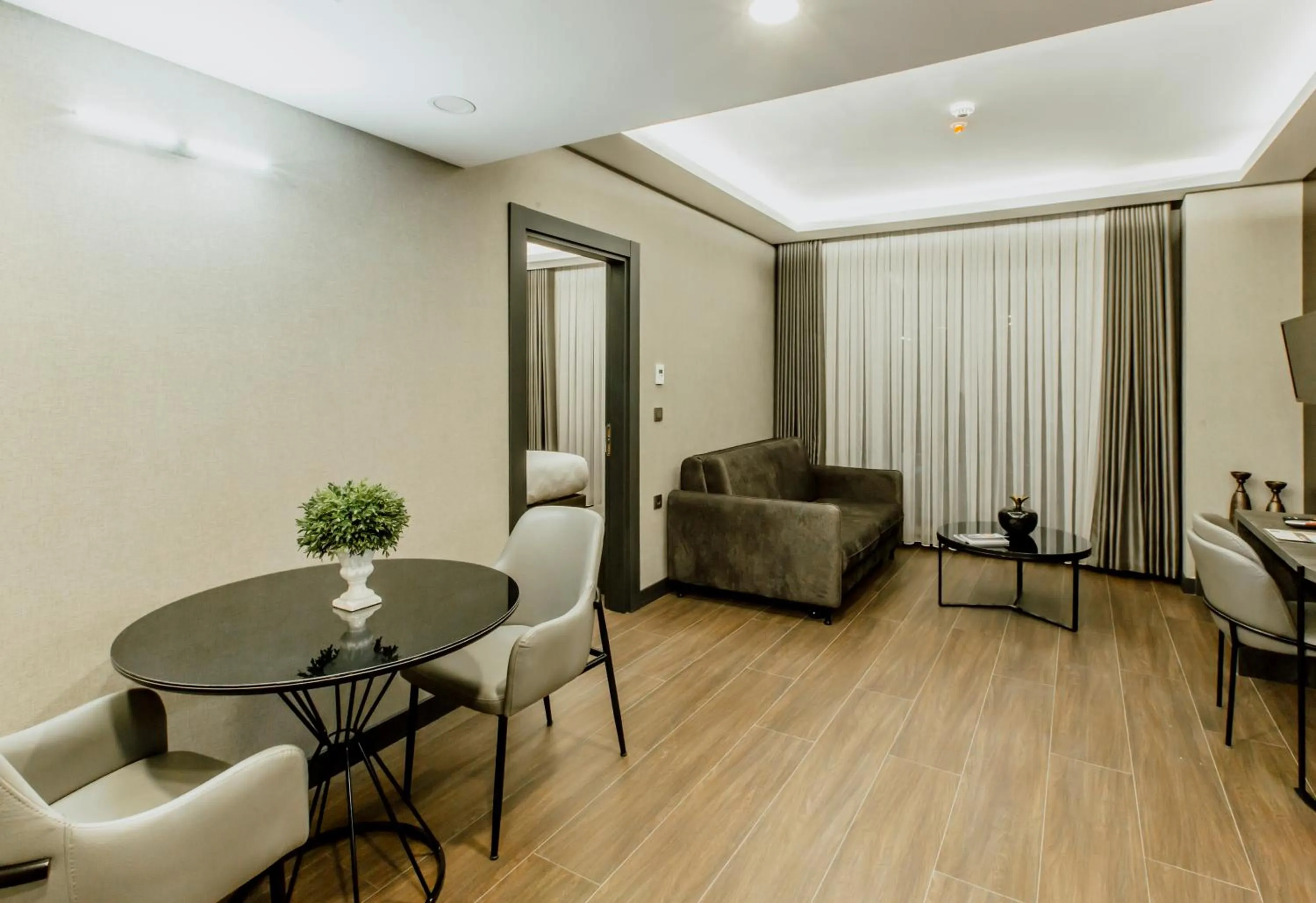 Family in Kızılkaya Business Otel