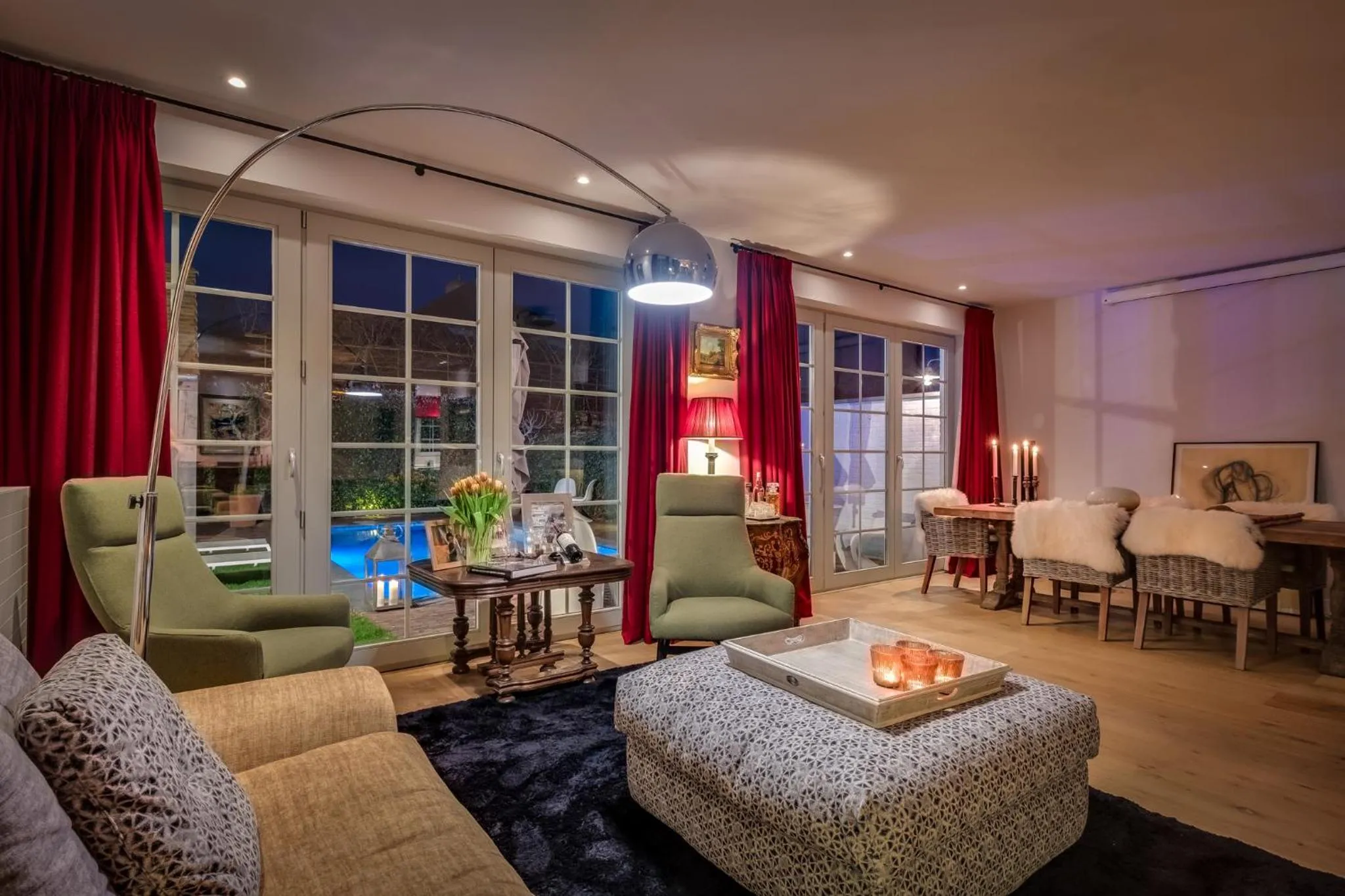 Communal lounge/ TV room in B&B Maison seki