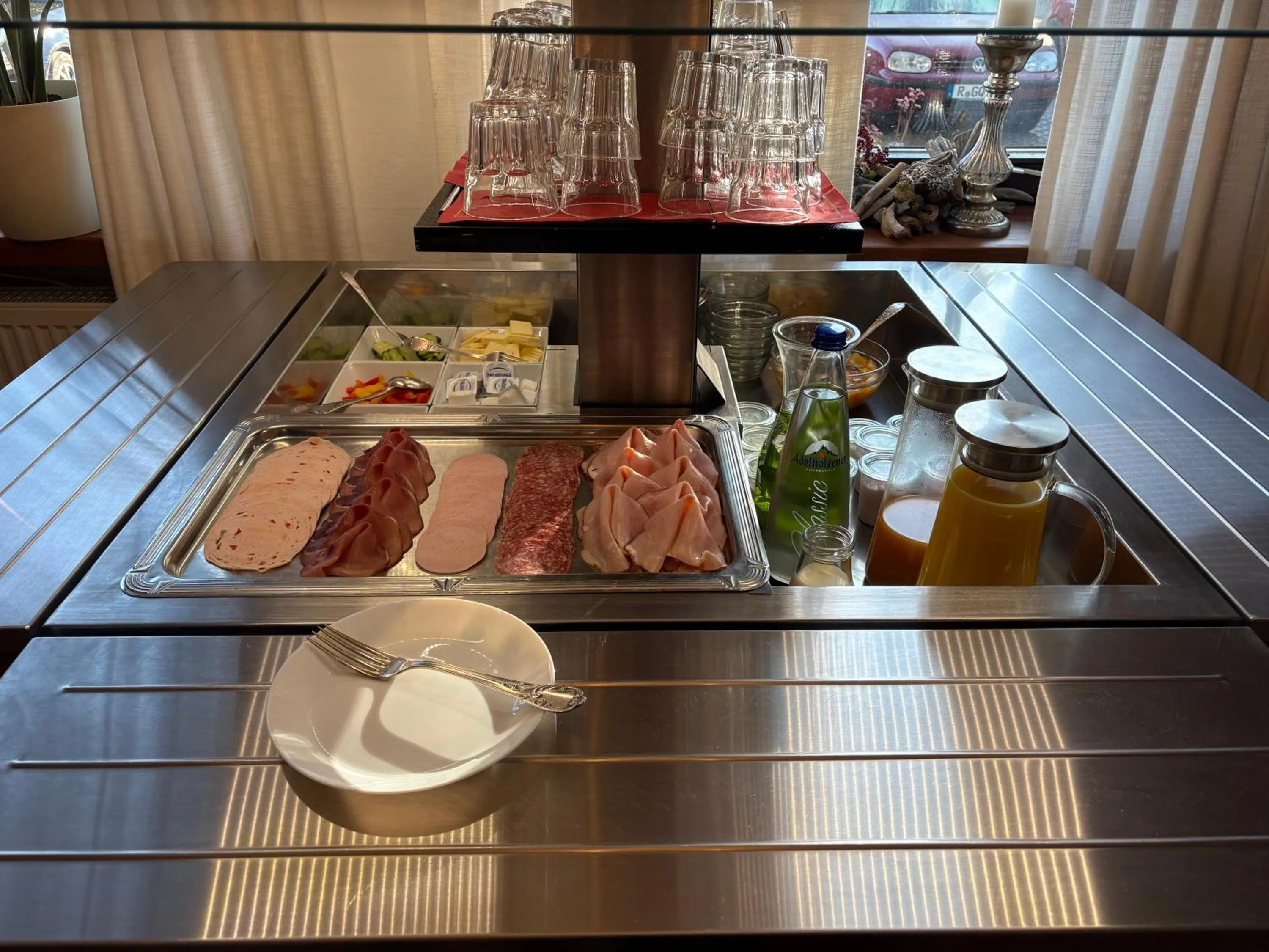 Breakfast in Alpinhotel INzeller