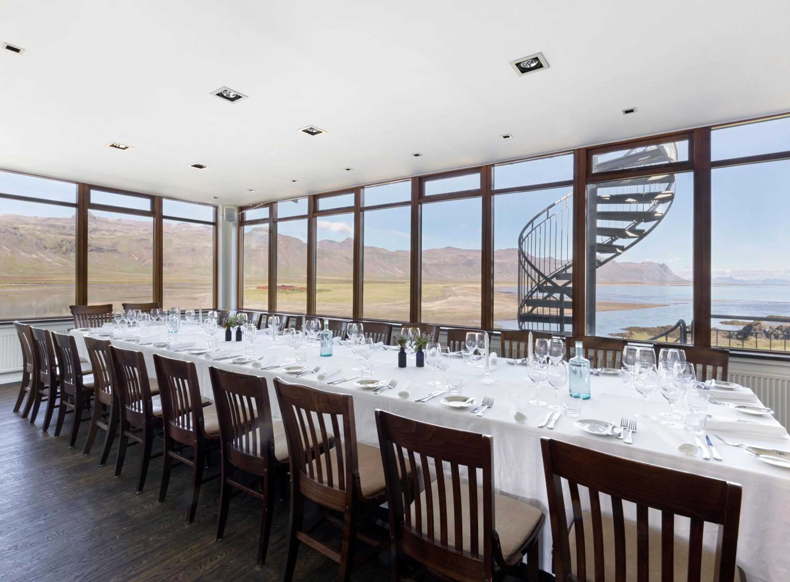 Restaurant/places to eat in Hotel Búdir