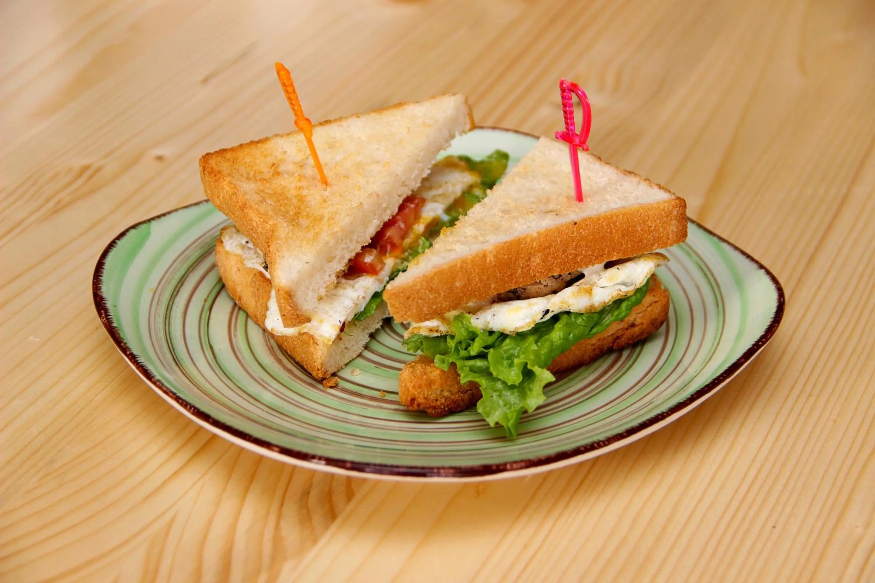 Restaurant/places to eat in Madanur Hotel