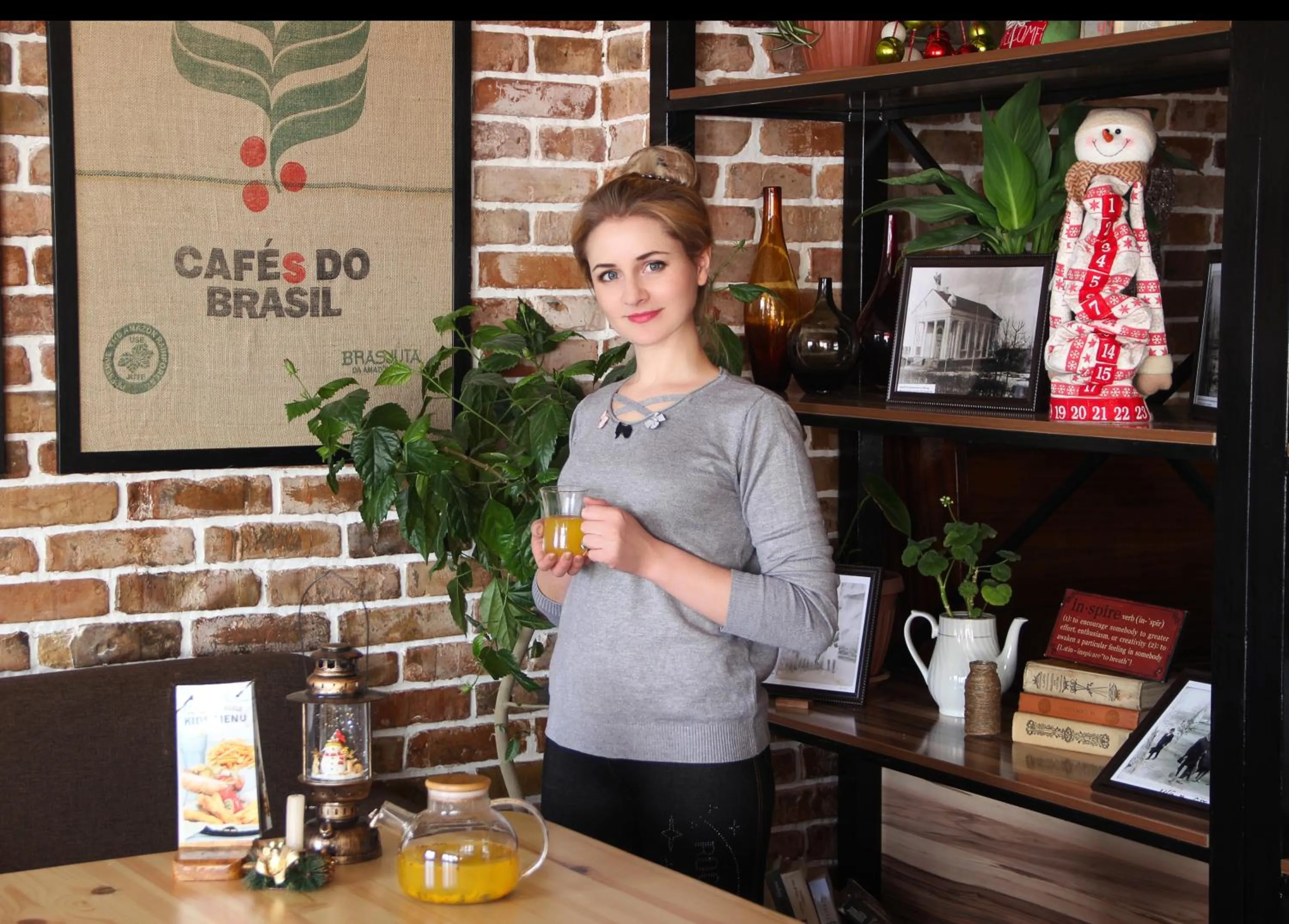 Restaurant/places to eat in Madanur Hotel