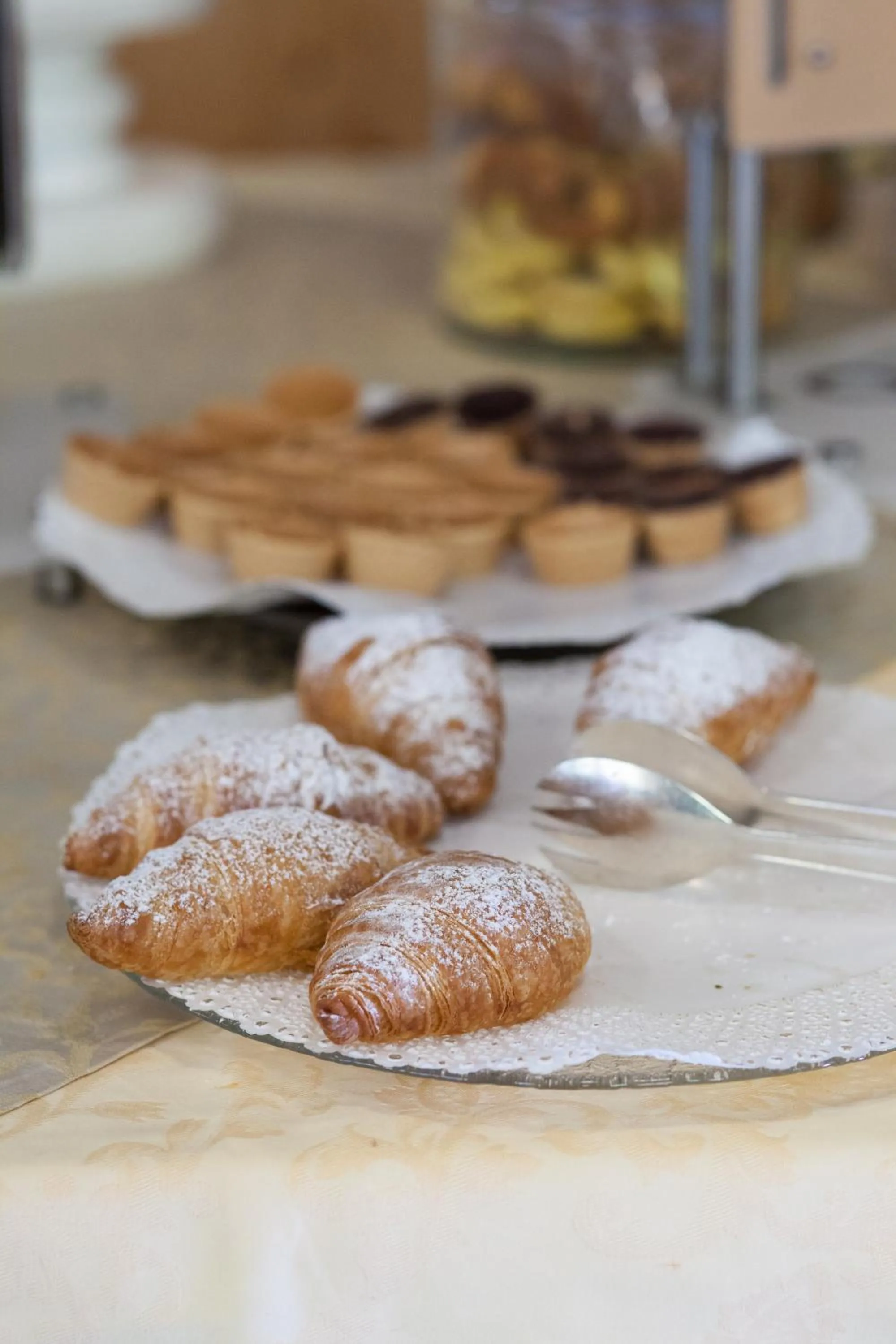 Restaurant/places to eat in Garden Hotel Bellariva