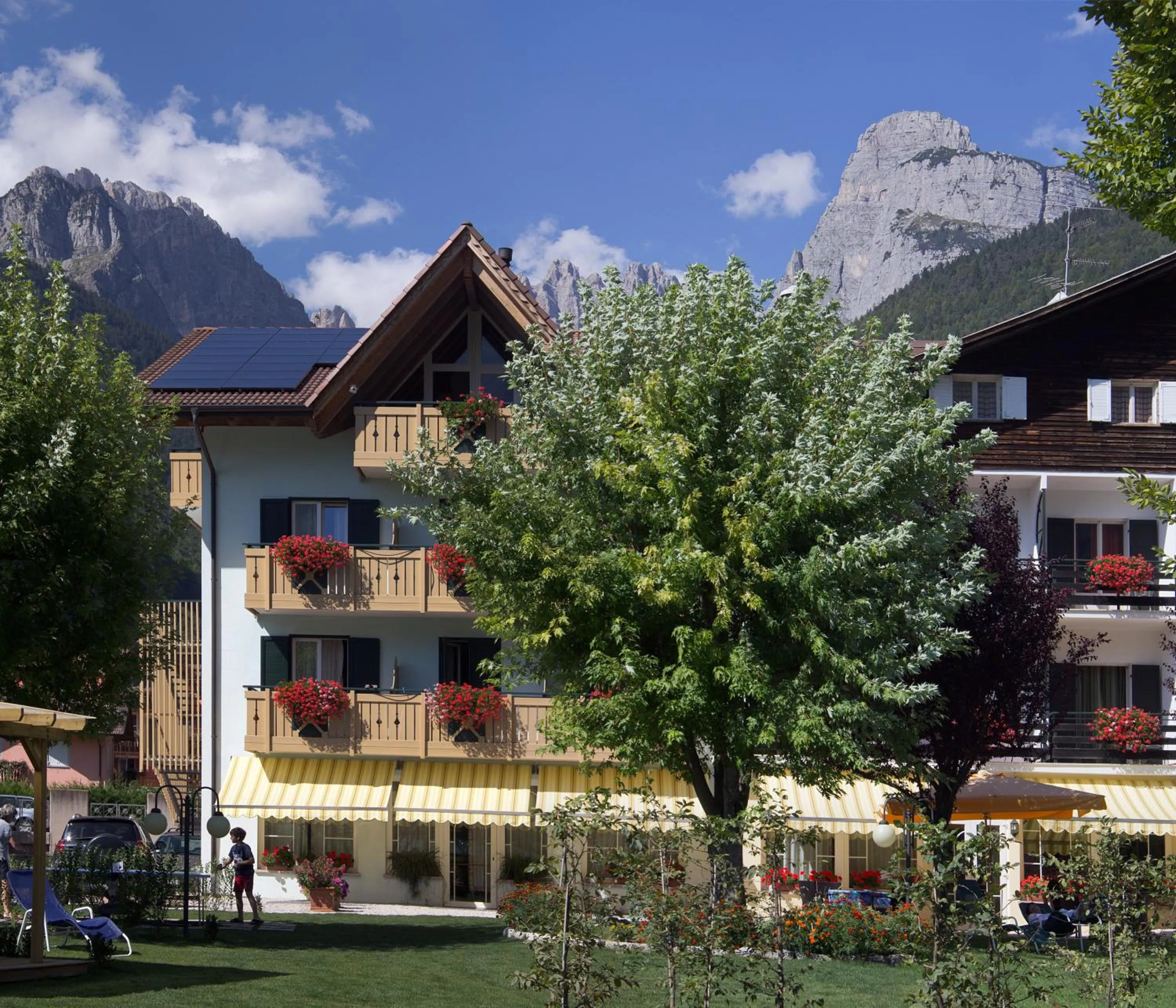 Mountain view in Garden Hotel Bellariva
