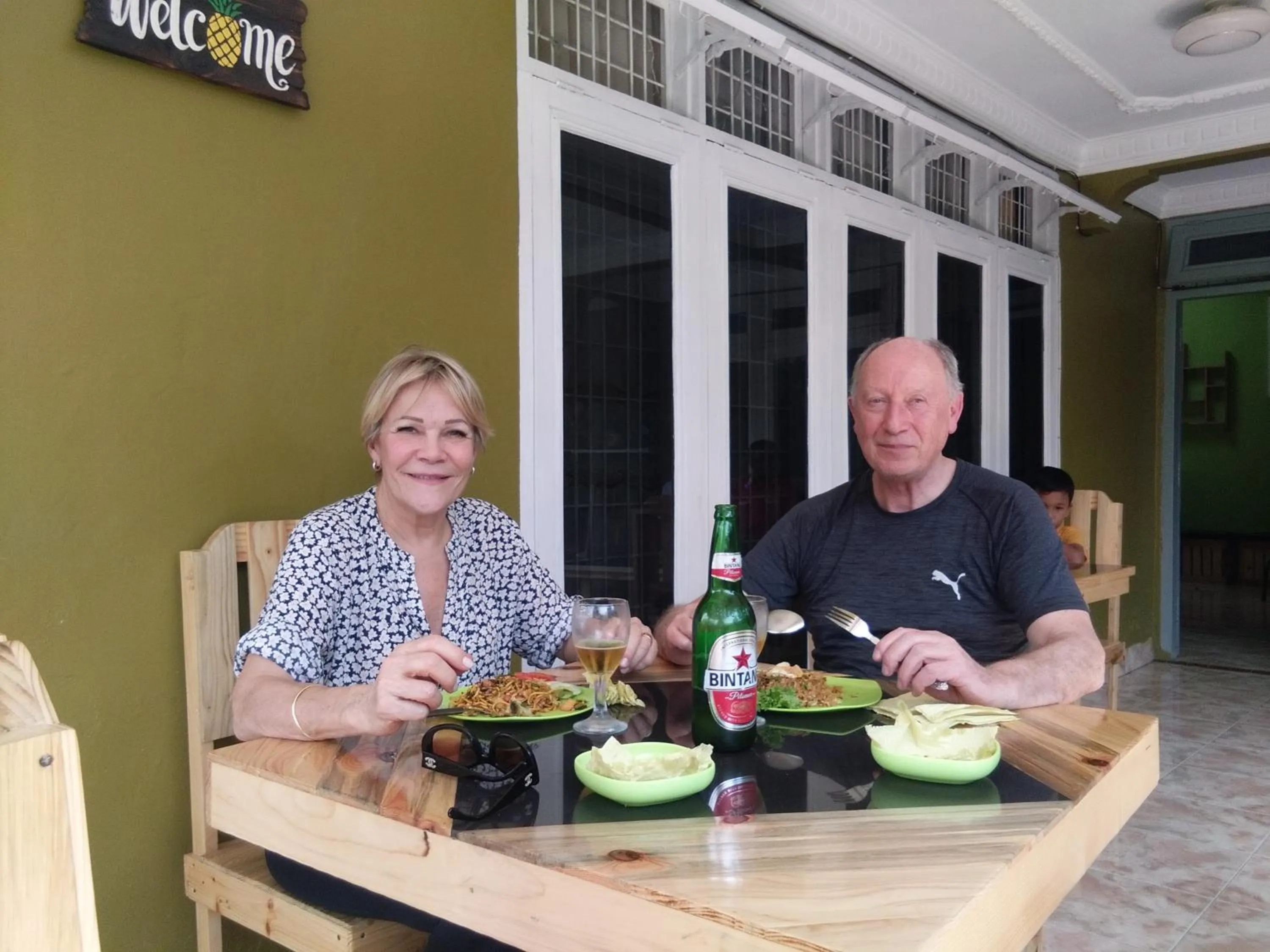 Food and drinks in Waroeng Transit & Depary Homestay