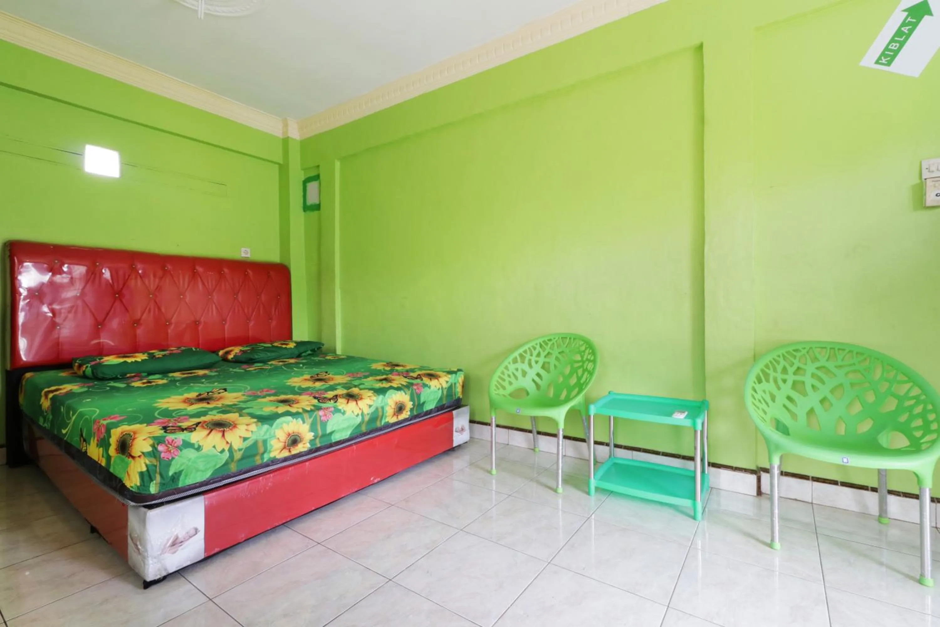 Bed in Waroeng Transit & Depary Homestay