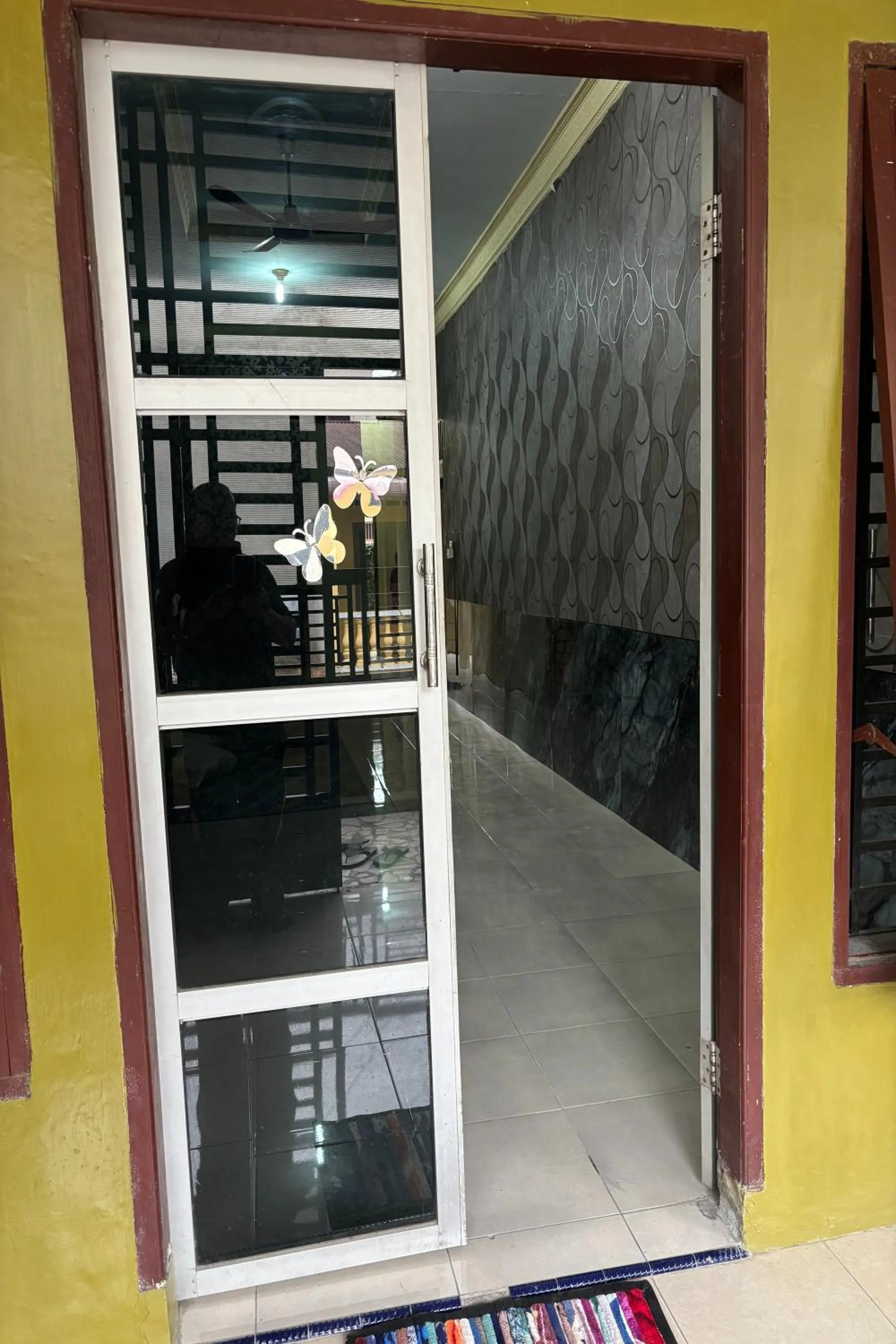 Facade/entrance in Waroeng Transit & Depary Homestay