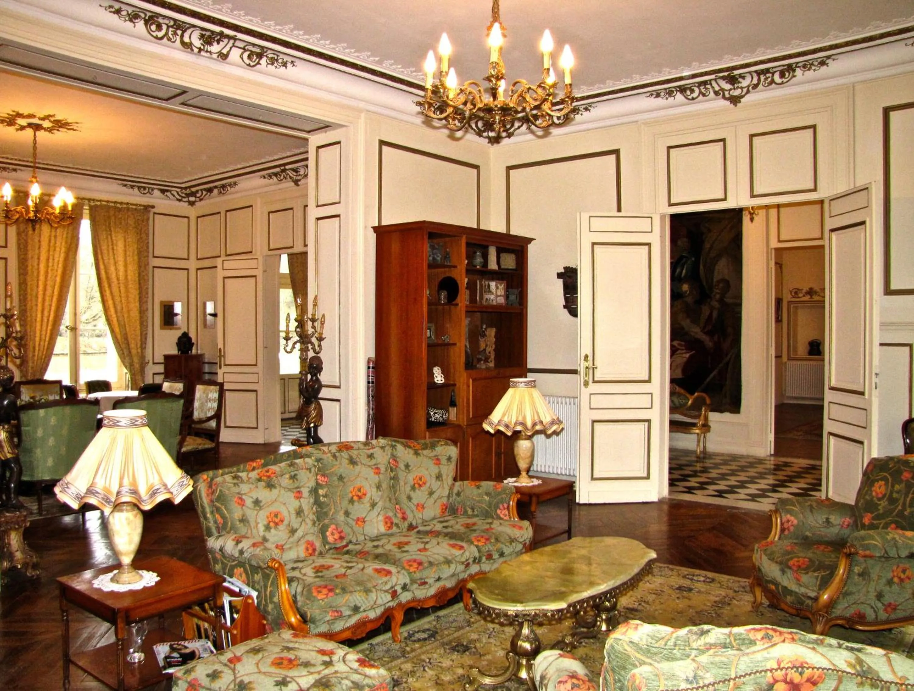 Lobby or reception in CHATEAU Les VALLÉES
