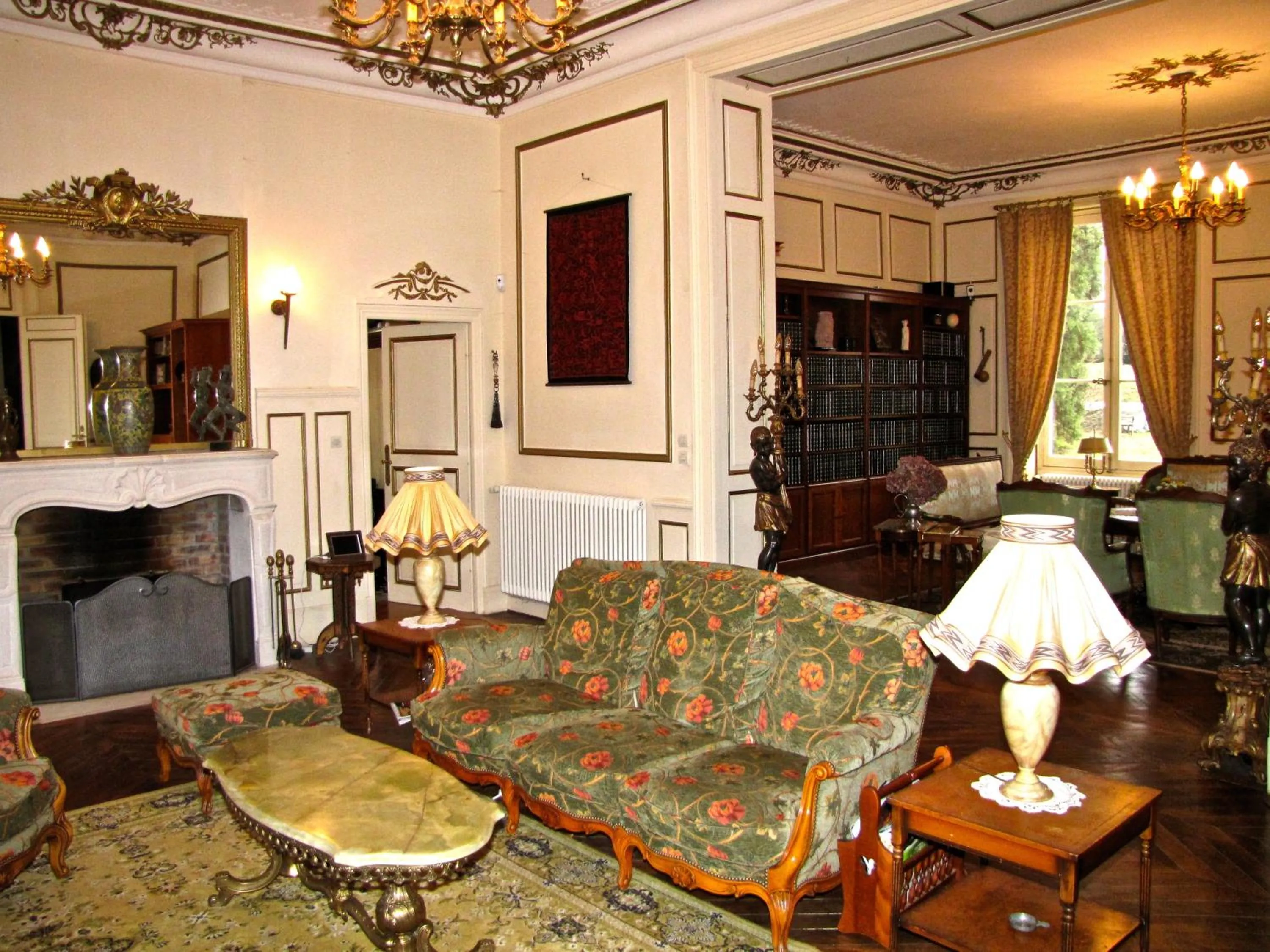 Lobby or reception in CHATEAU Les VALLÉES