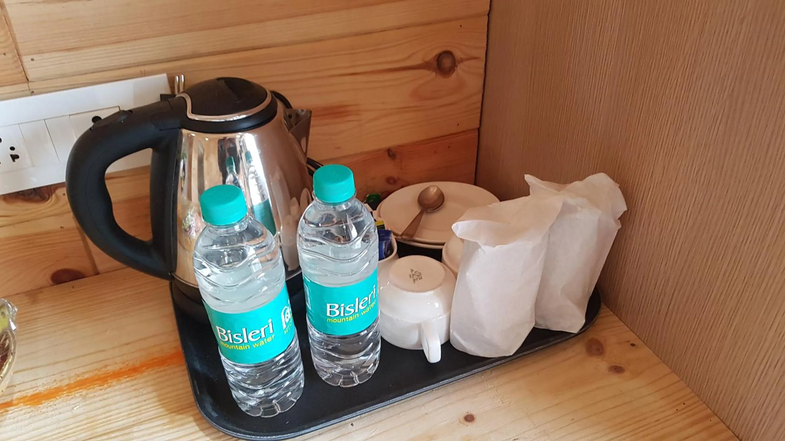 Coffee/tea facilities in The Darien Resort