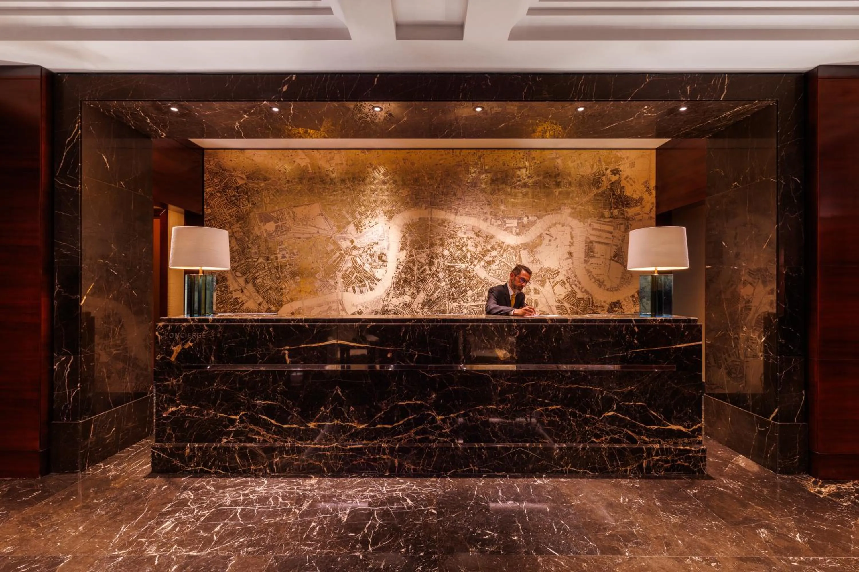 concierge in Four Seasons Hotel London at Park Lane