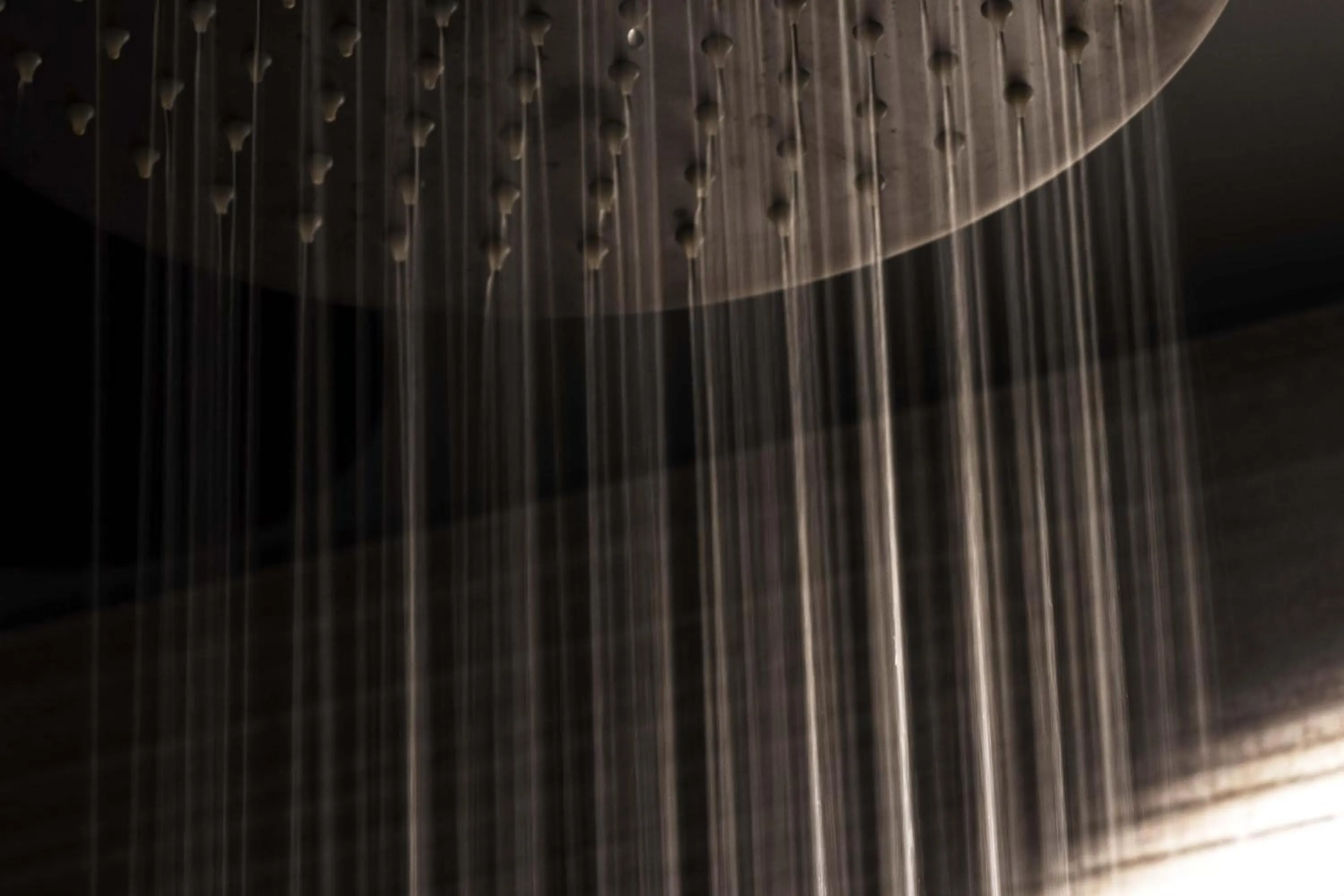 Shower in Victoria Palace Hotel