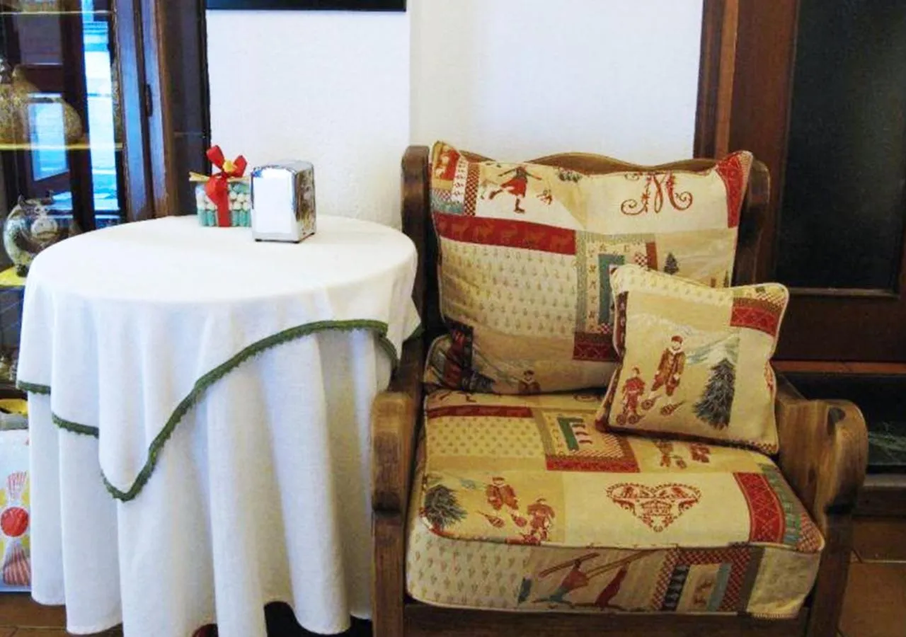 Living room in Hotel Bucaneve