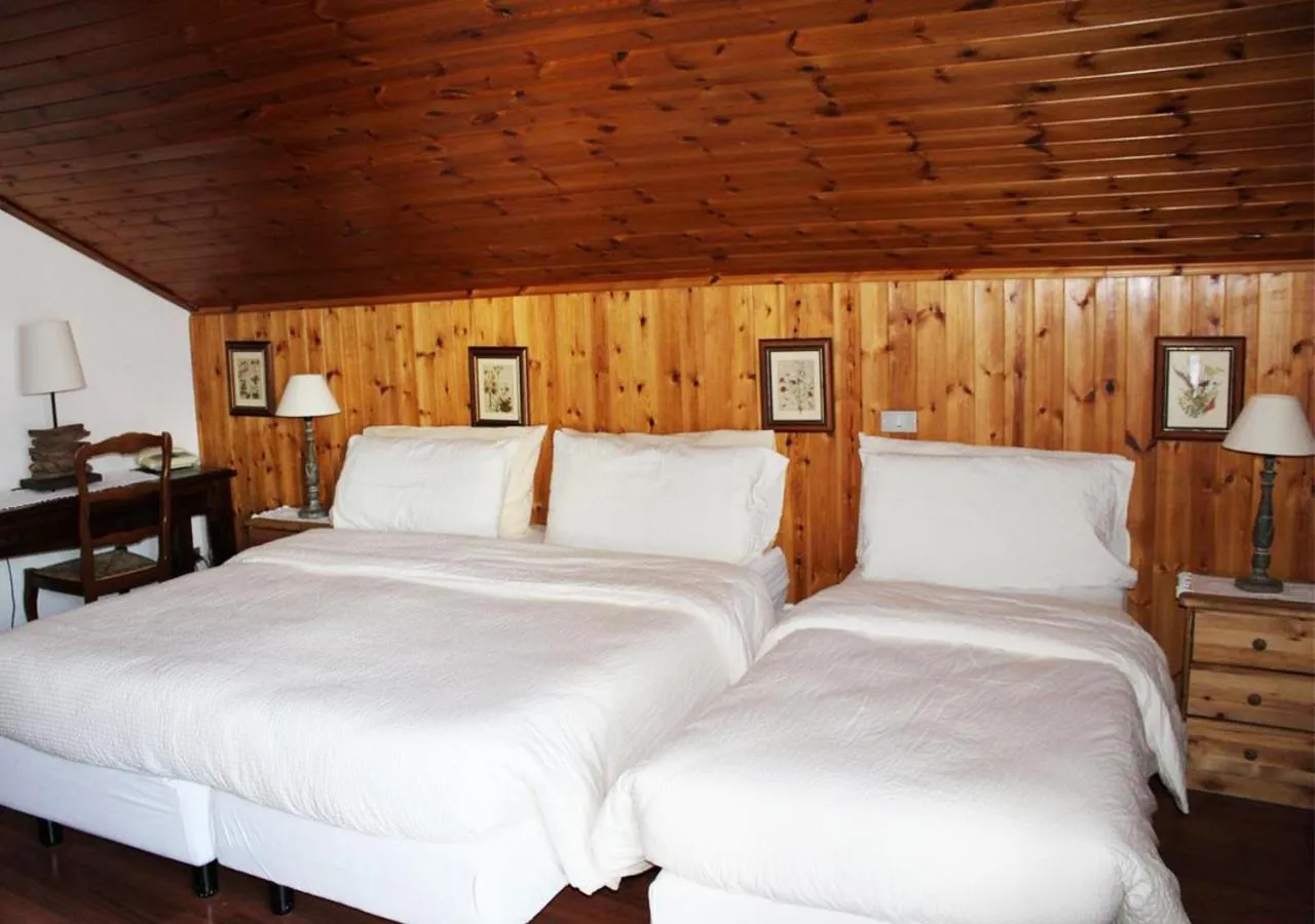 Photo of the whole room, Bed in Hotel Bucaneve
