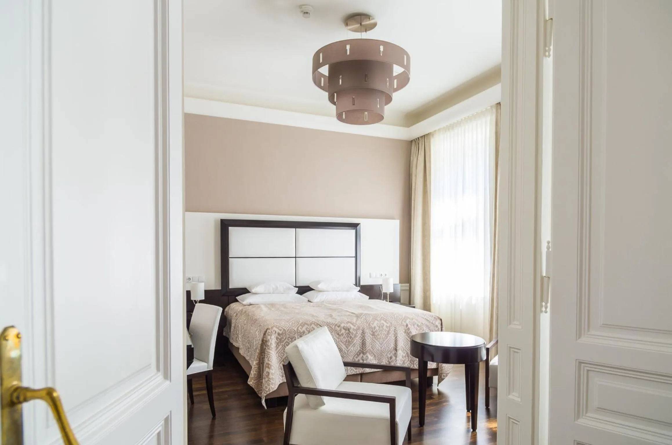 Photo of the whole room, Bed in Hotel Spiess & Spiess