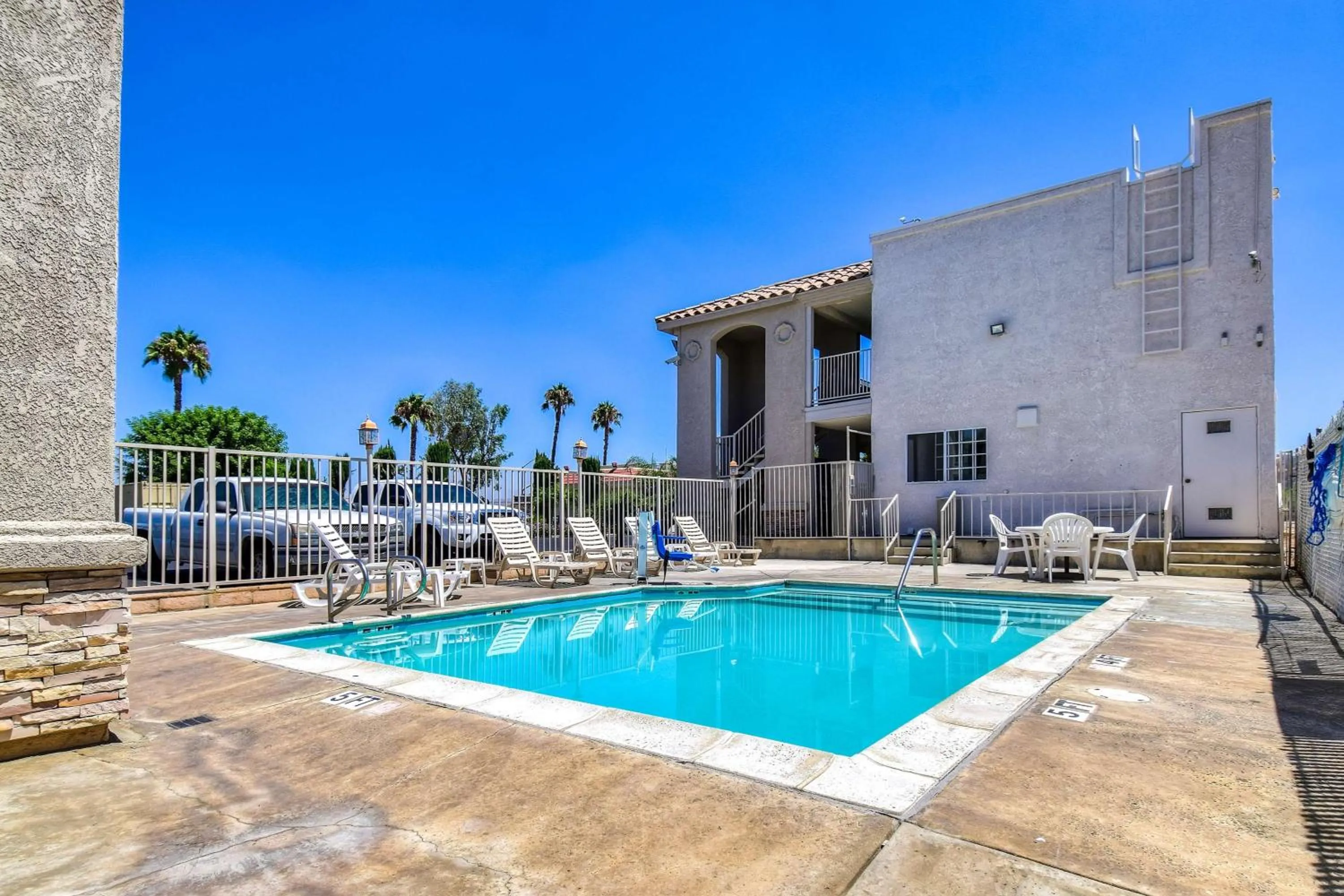 Day in Motel 6-Menifee, CA