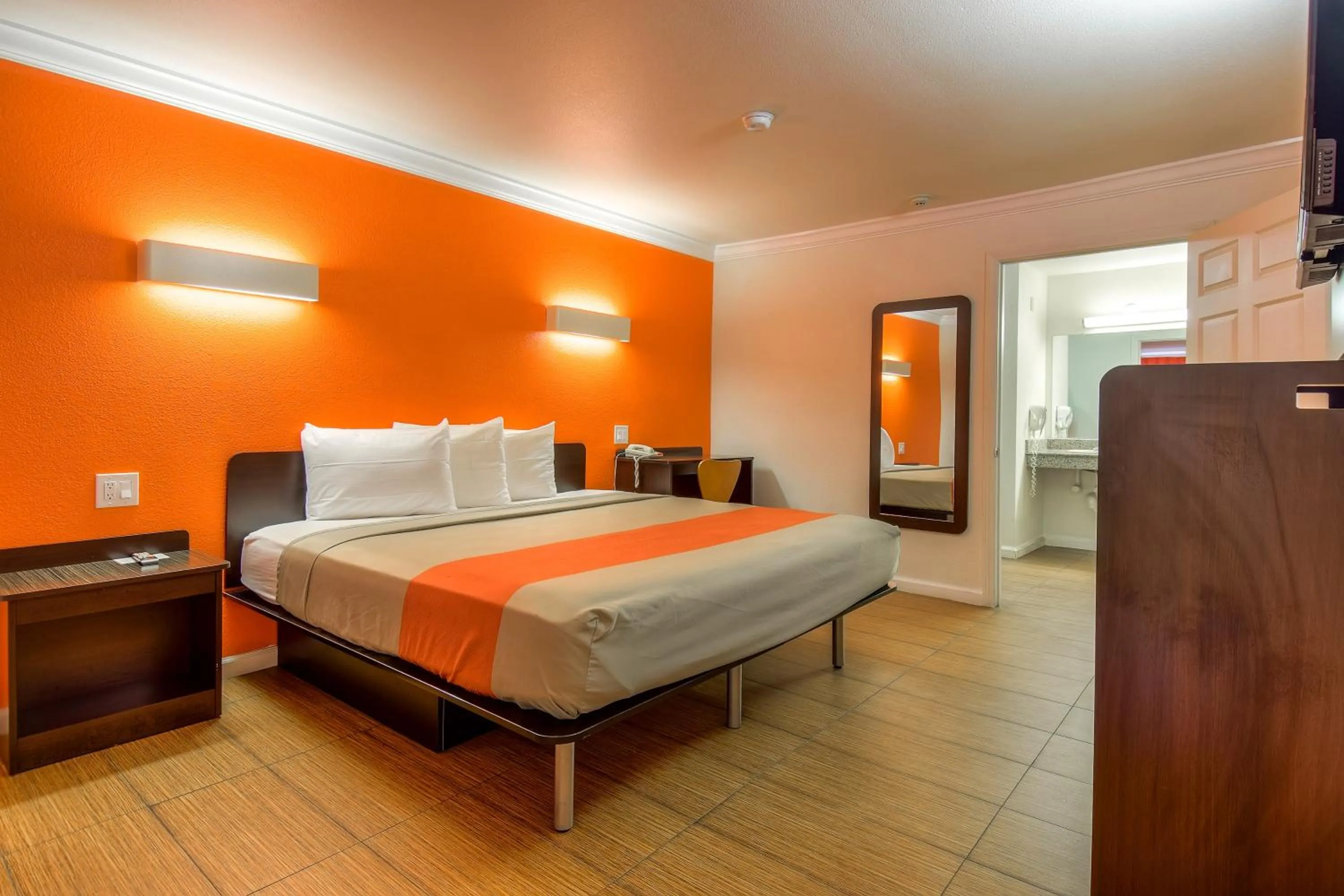 Bedroom, Bed in Motel 6-Menifee, CA