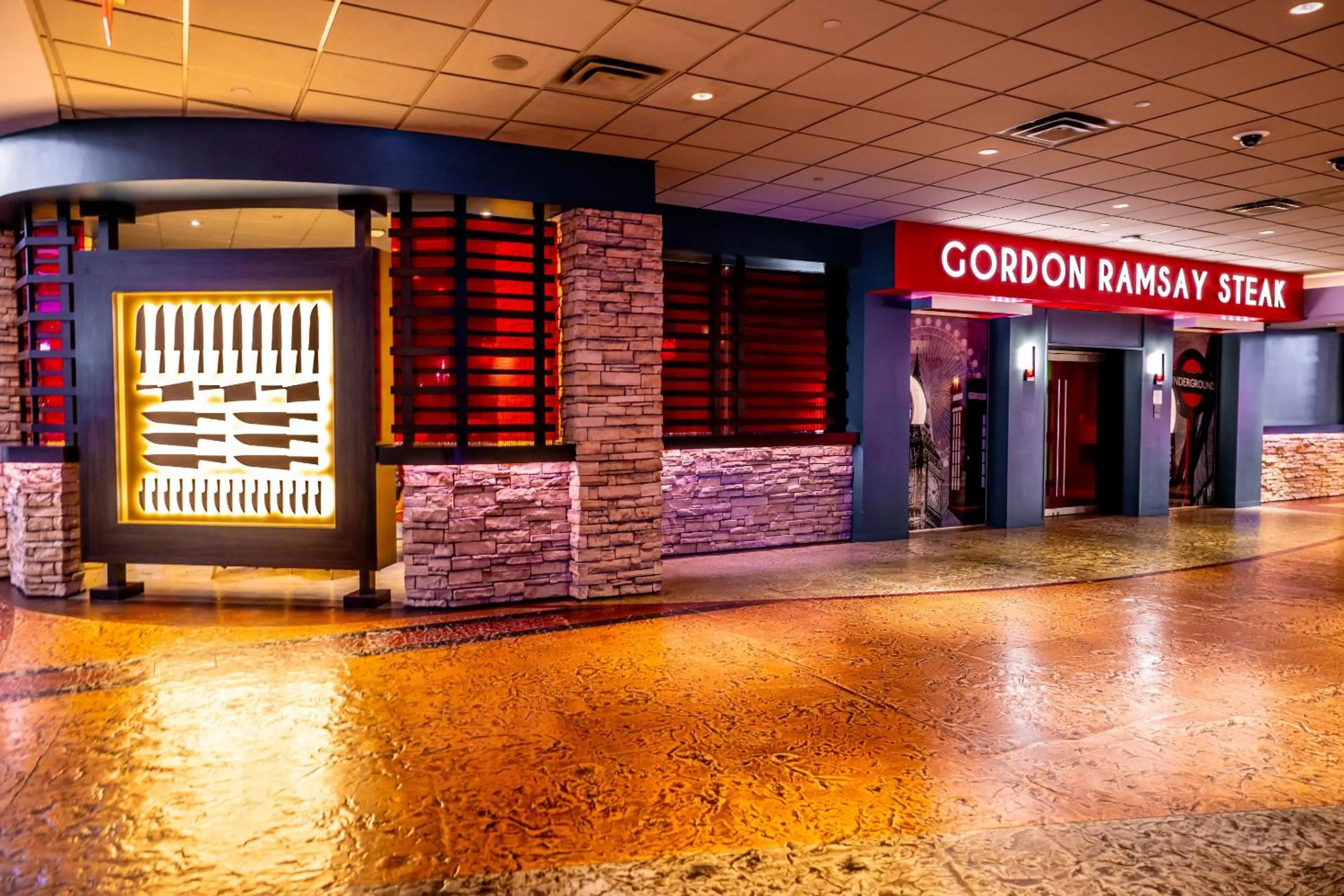 Restaurant/places to eat in Harrah's Kansas City, A Caesars Destination