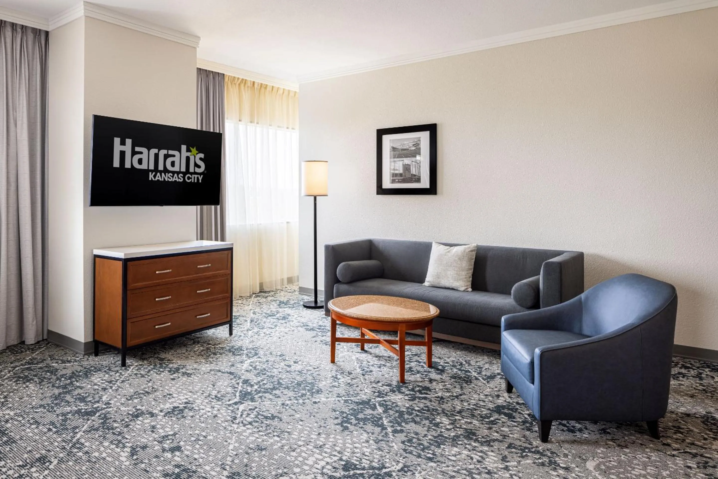Seating area in Harrah's Kansas City, A Caesars Destination