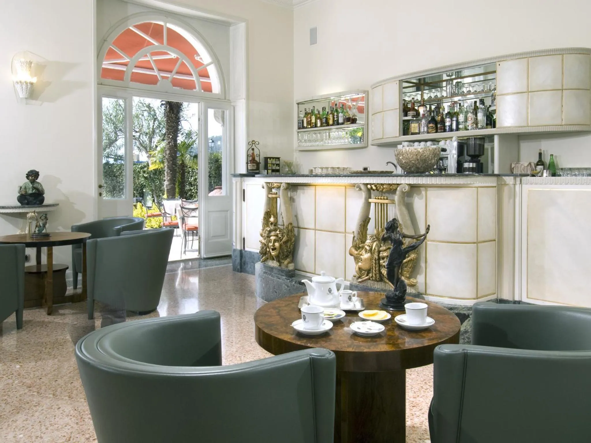 Lounge or bar in Hotel Milano