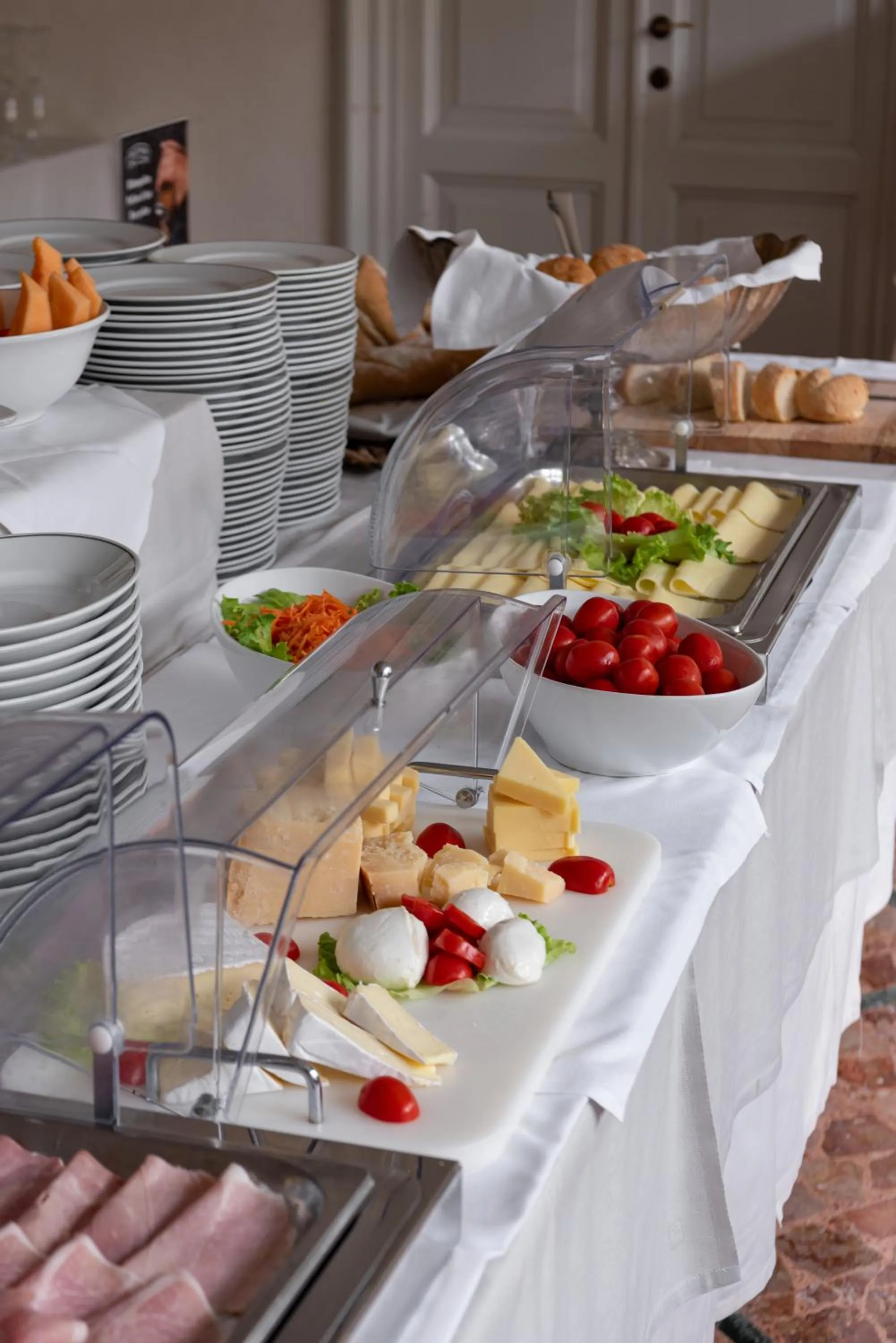 Breakfast in Hotel Milano