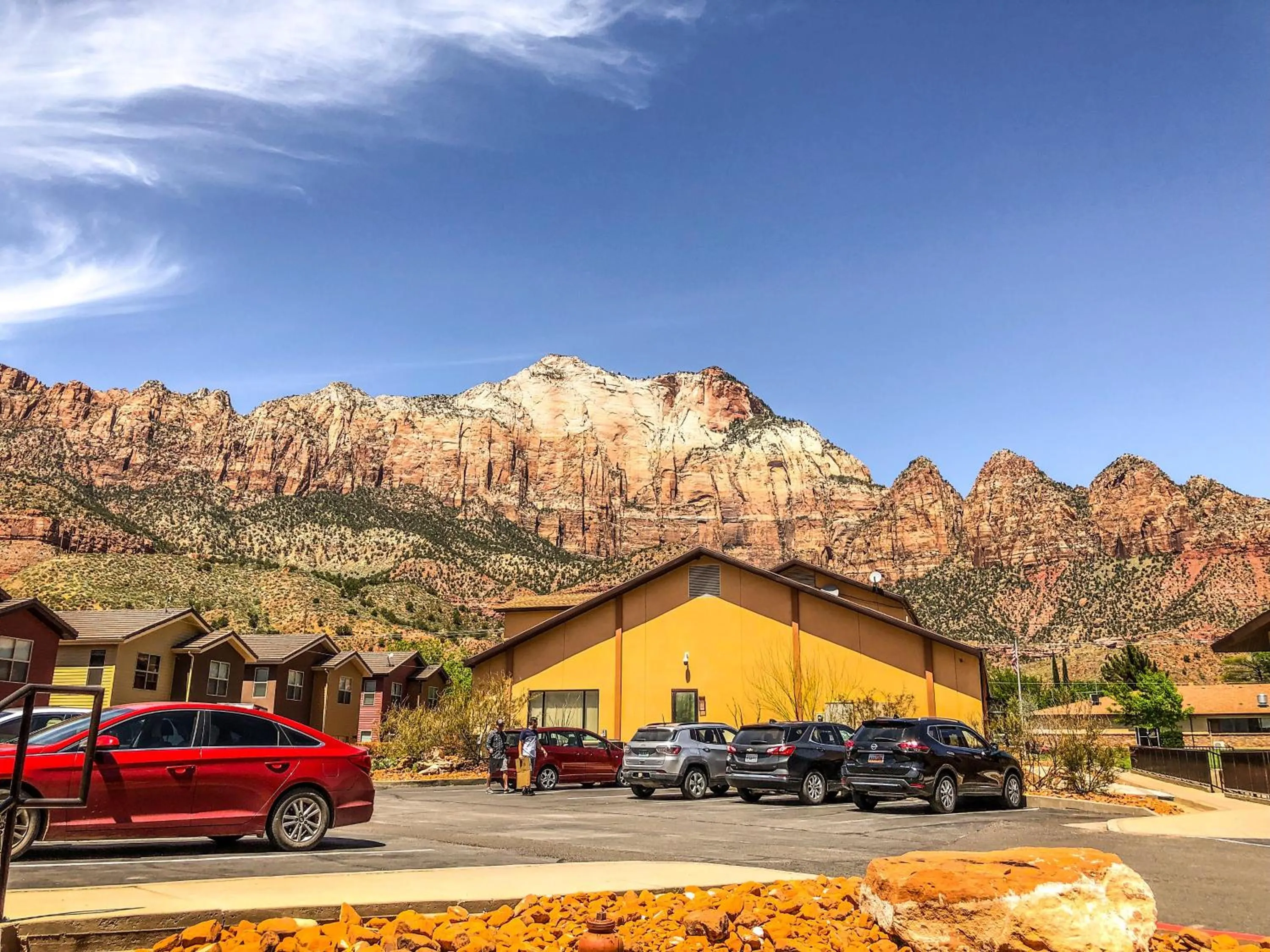 Mountain view in Bumbleberry Inn