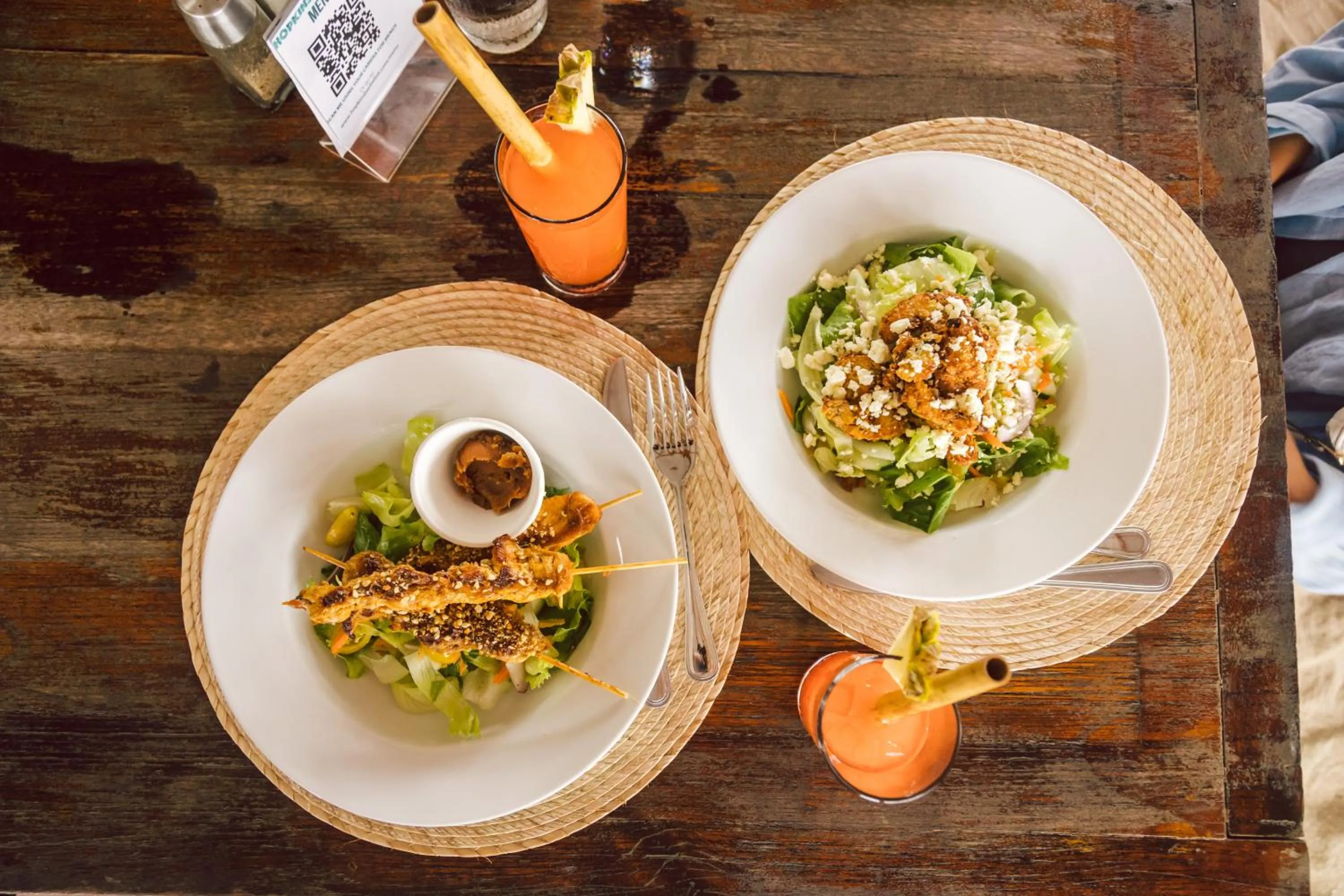 Lunch in Hopkins Bay Belize a Muy'Ono Resort