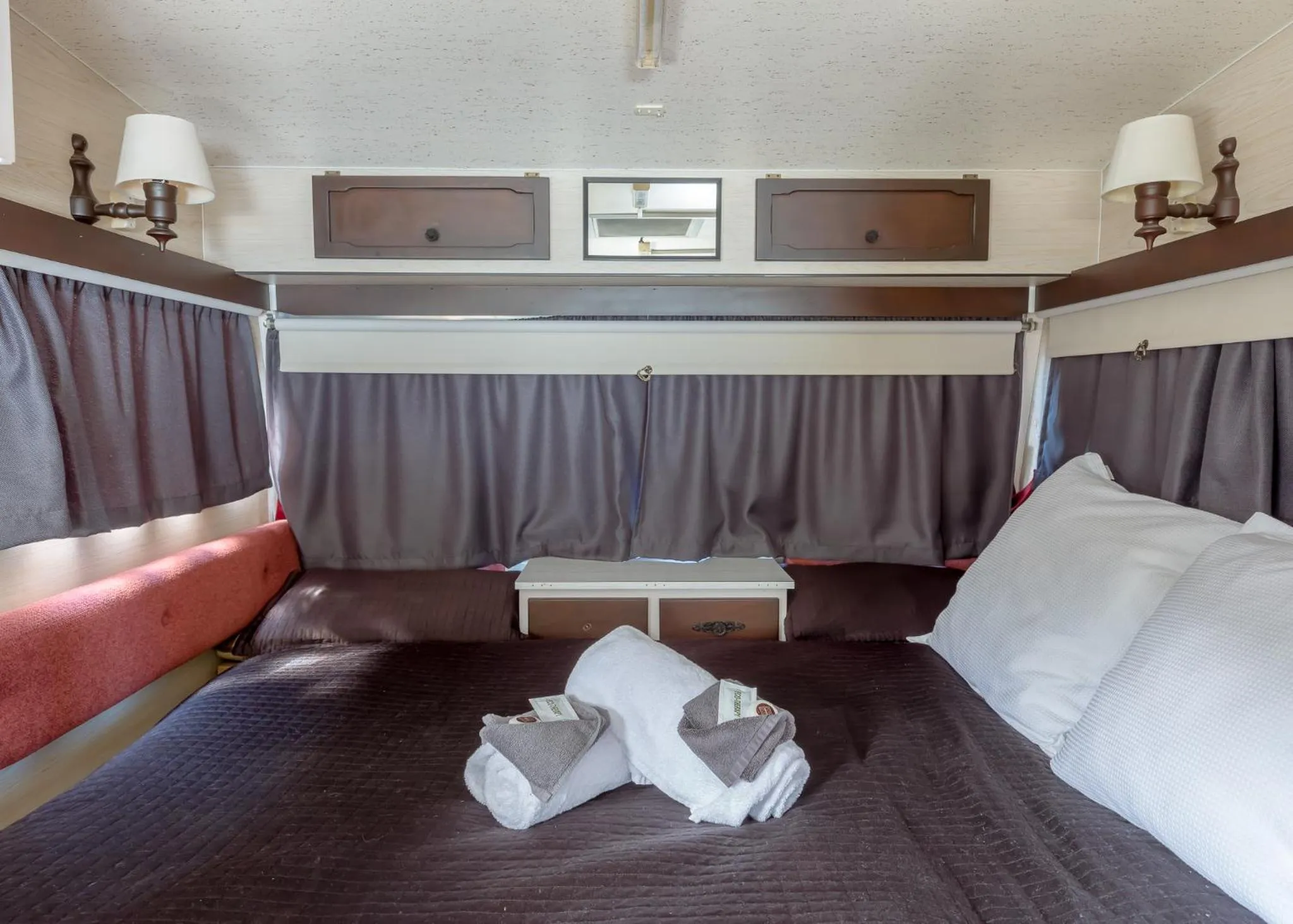 Bed in Tombstone Motel, Lodge & Backpackers