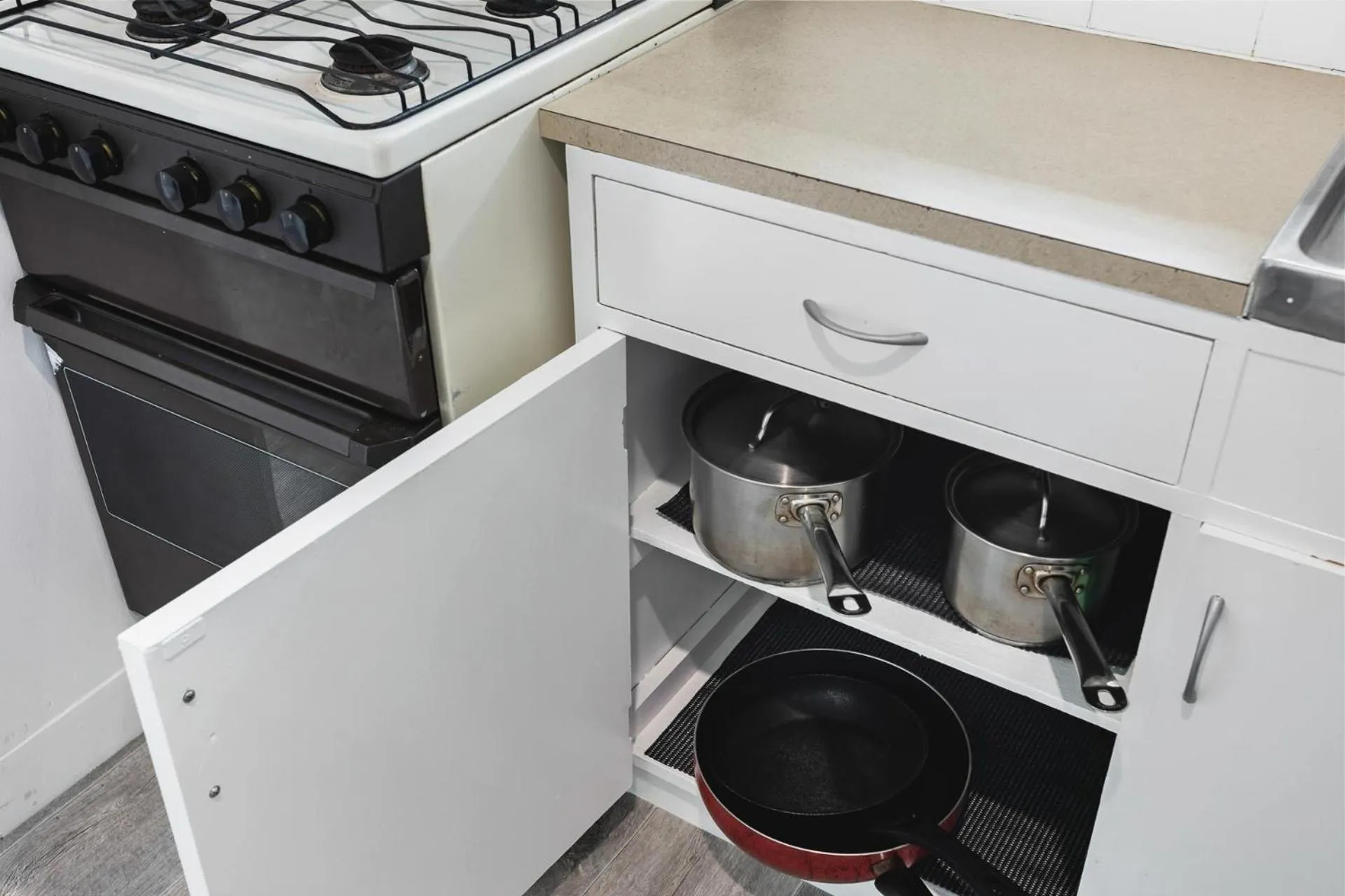 Malibu Apartments - Perth