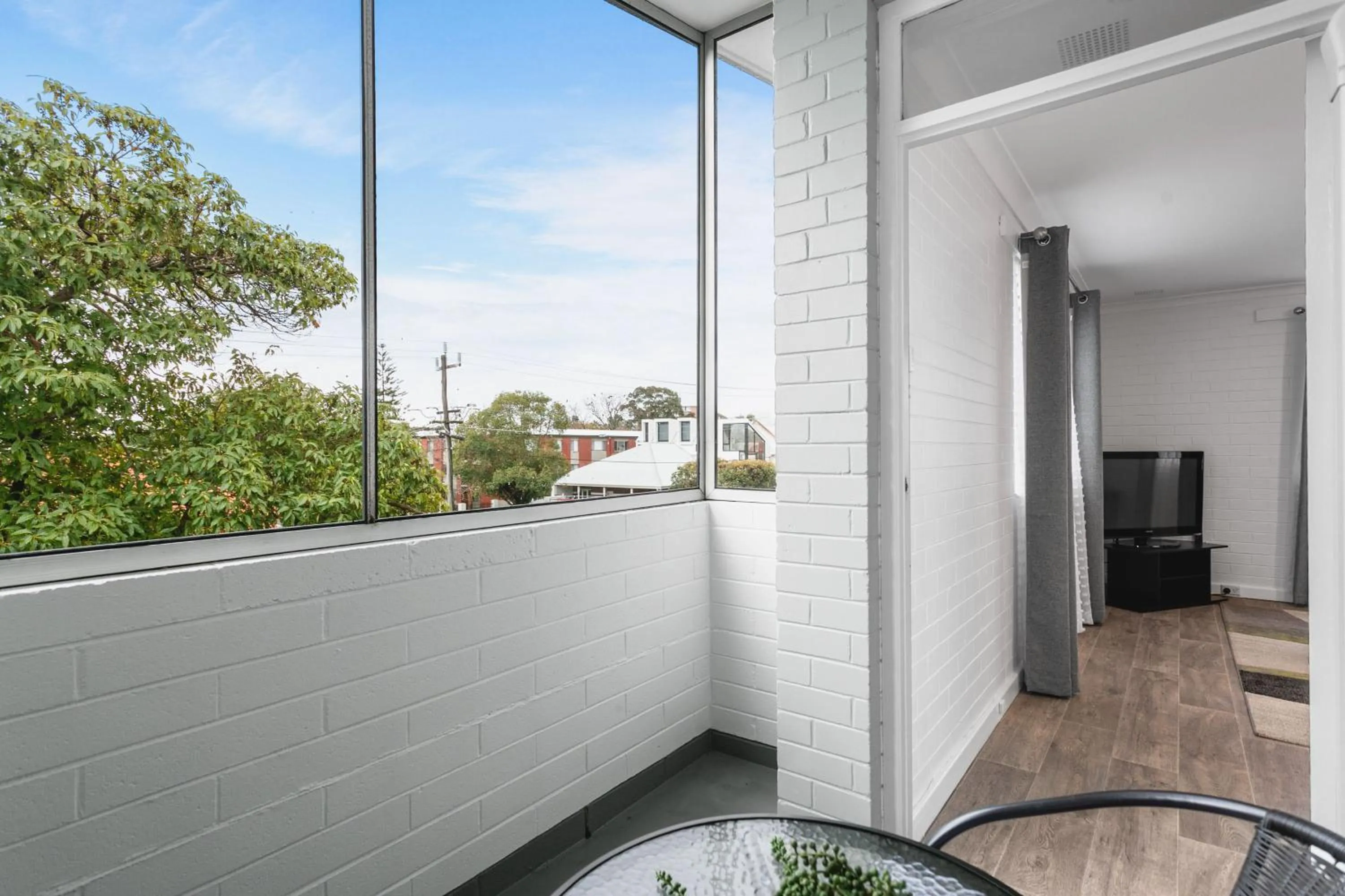 Malibu Apartments - Perth